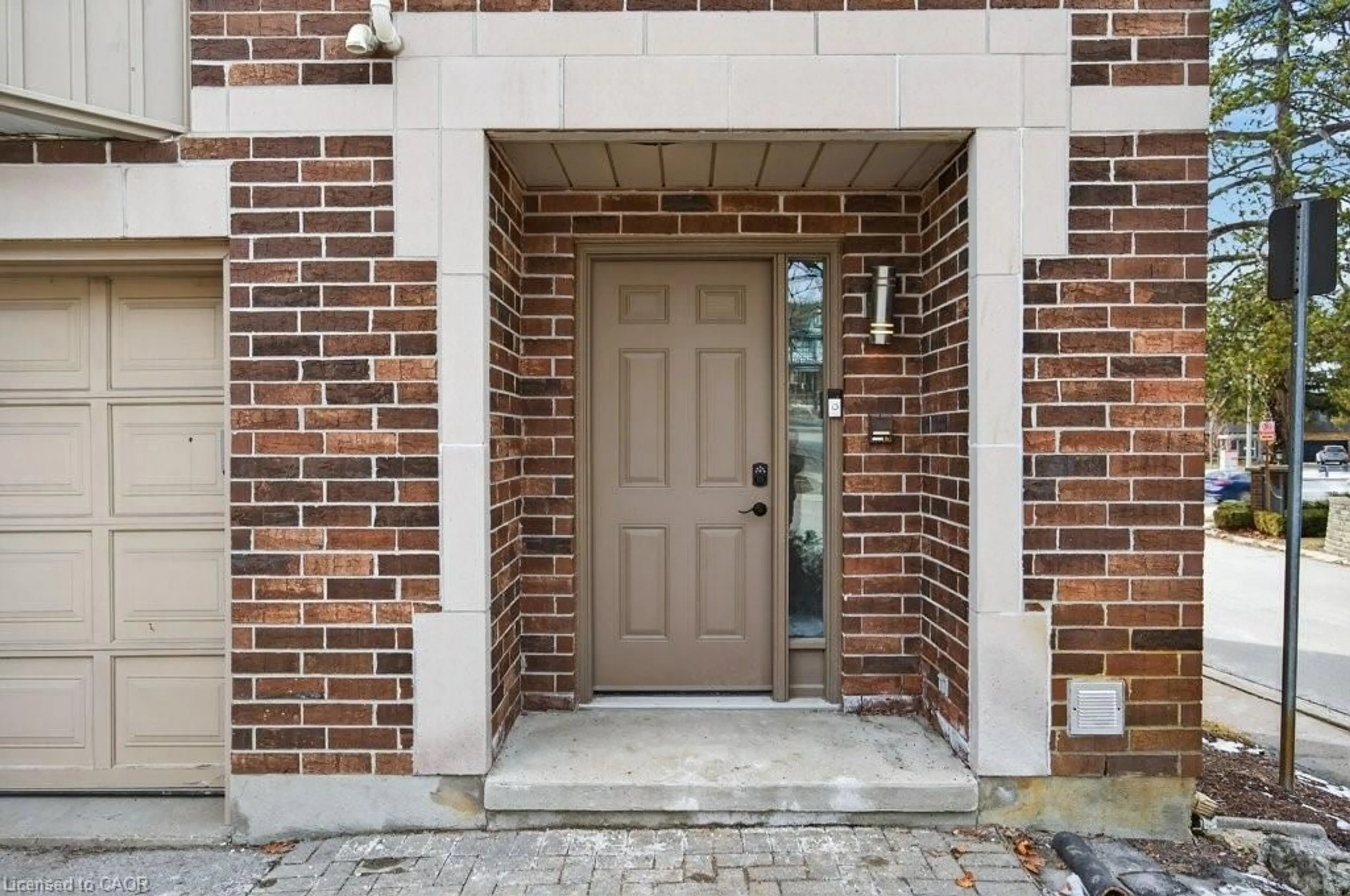 Home with brick exterior material, street for 1548 Richmond St #1, London Ontario N6G 4W7