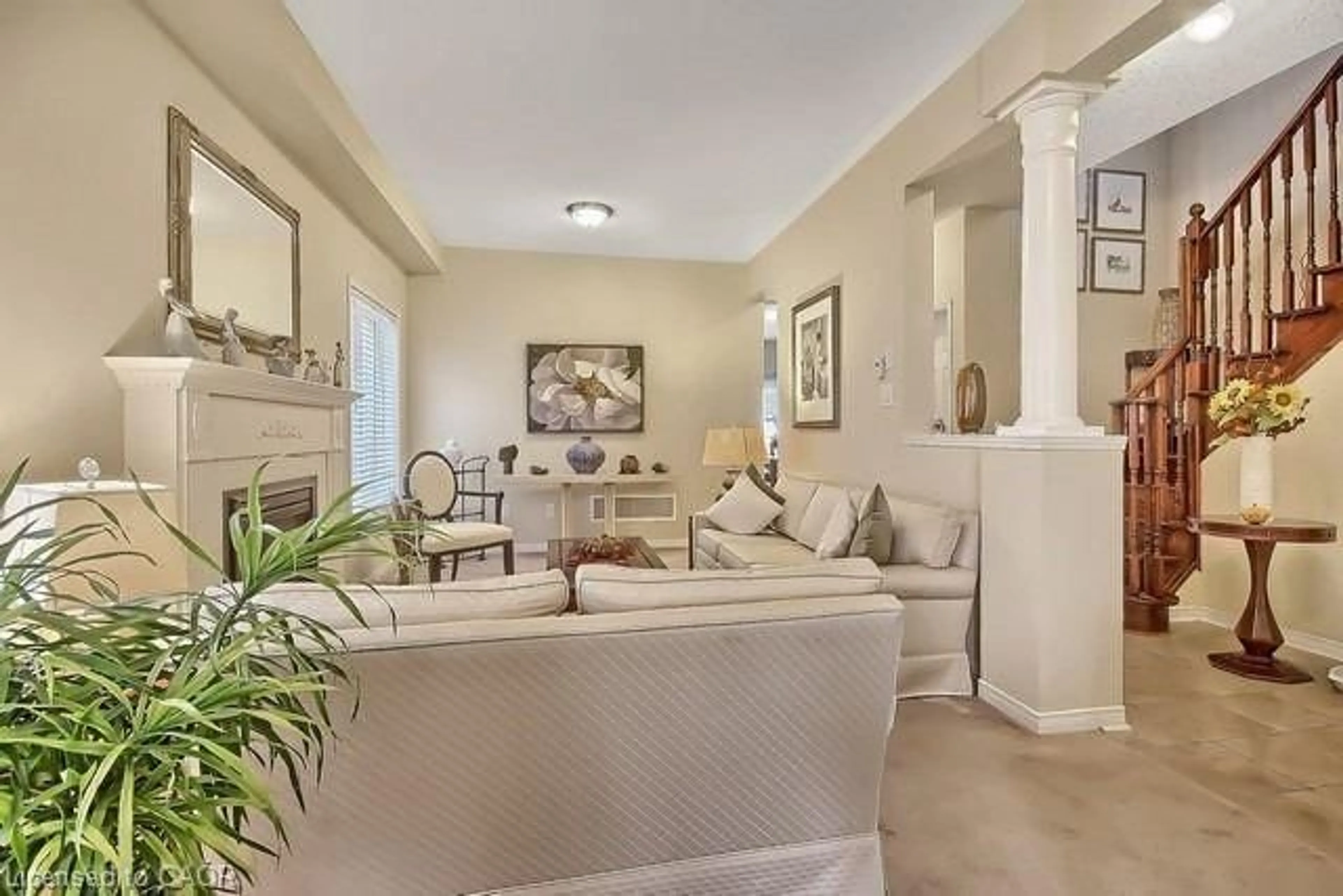 Living room with furniture, ceramic/tile floor for 33 Chetholme Pl, Georgetown Ontario L7G 0E1