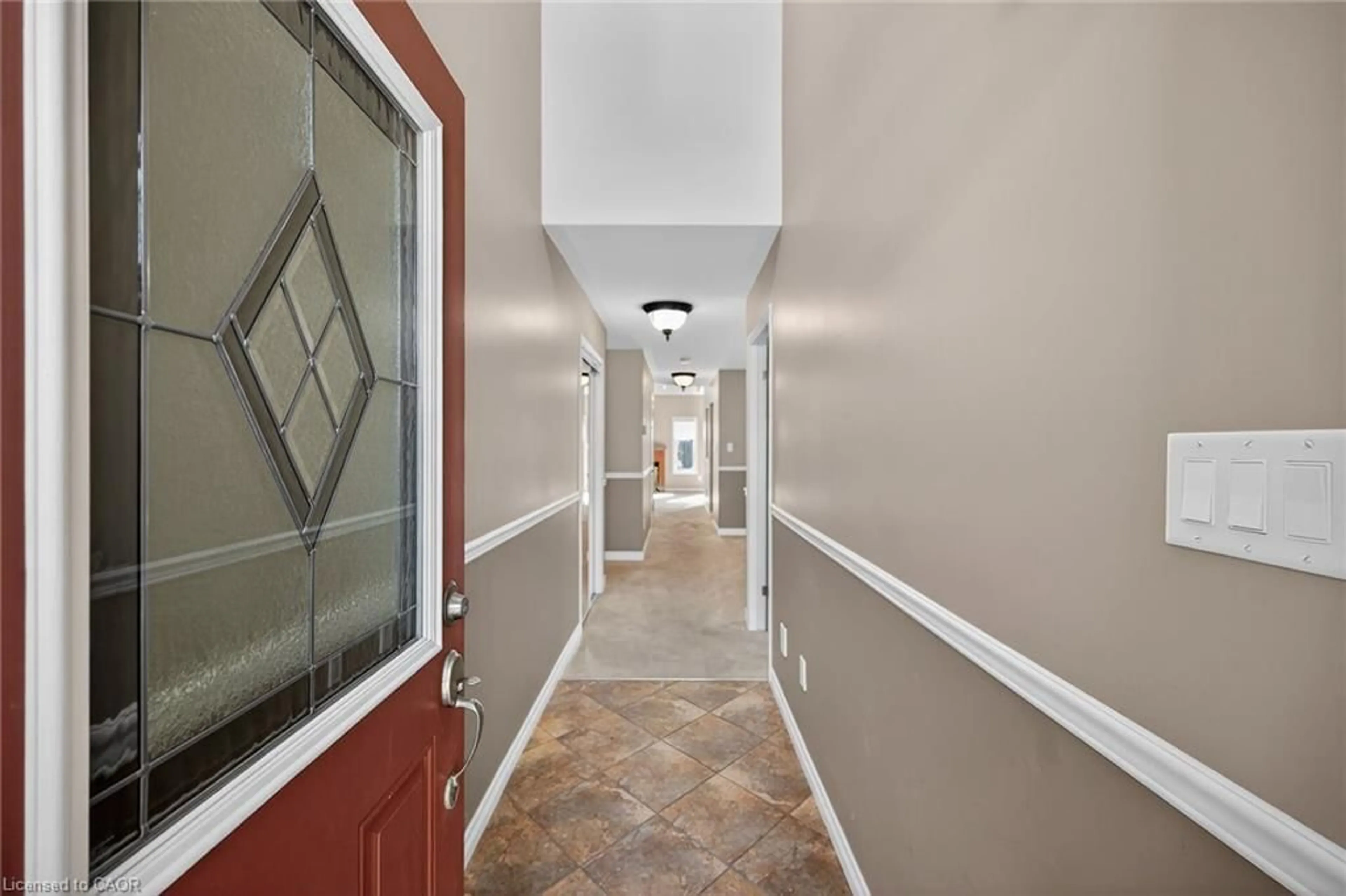 Indoor foyer for 76 Abbotsford Trail, Glanbrook Ontario L9B 0A4