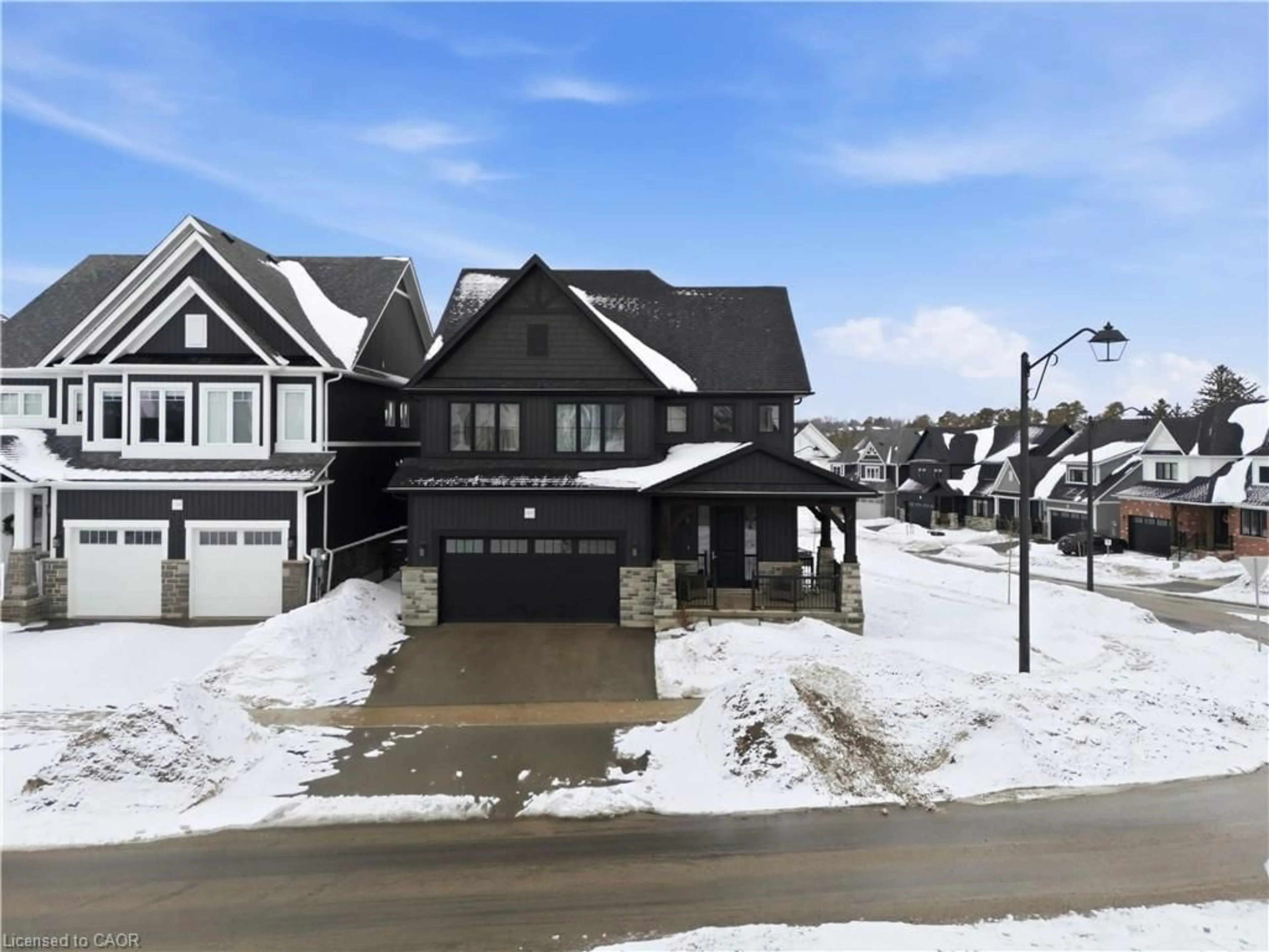 A pic from outside/outdoor area/front of a property/back of a property/a pic from drone, street for 162 Harrison St, Elora Ontario N0B 1S0