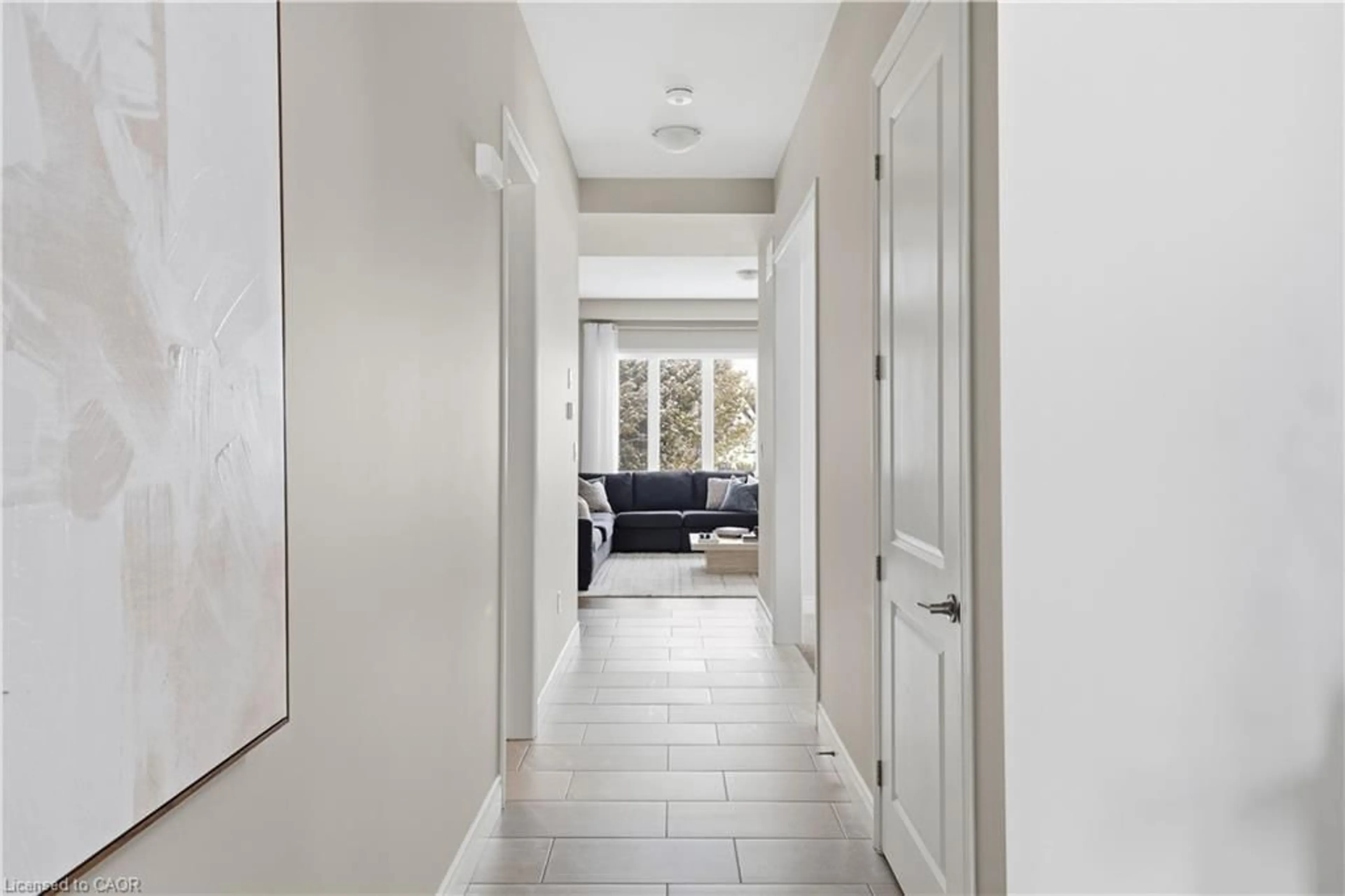 Indoor entryway for 162 Harrison St, Elora Ontario N0B 1S0