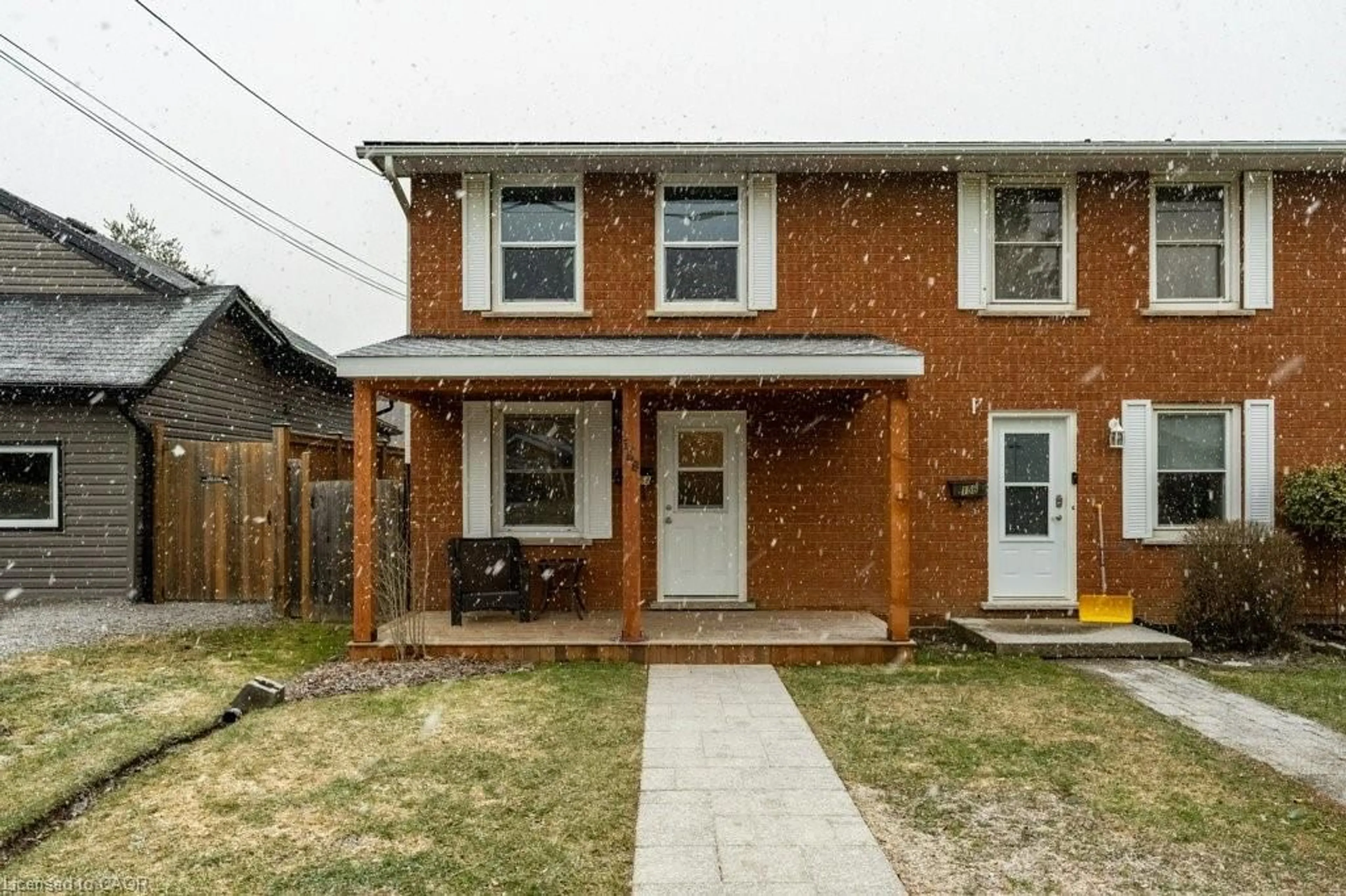 Home with brick exterior material, street for 158 Dufferin St, West Lincoln Ontario L0R 2A0