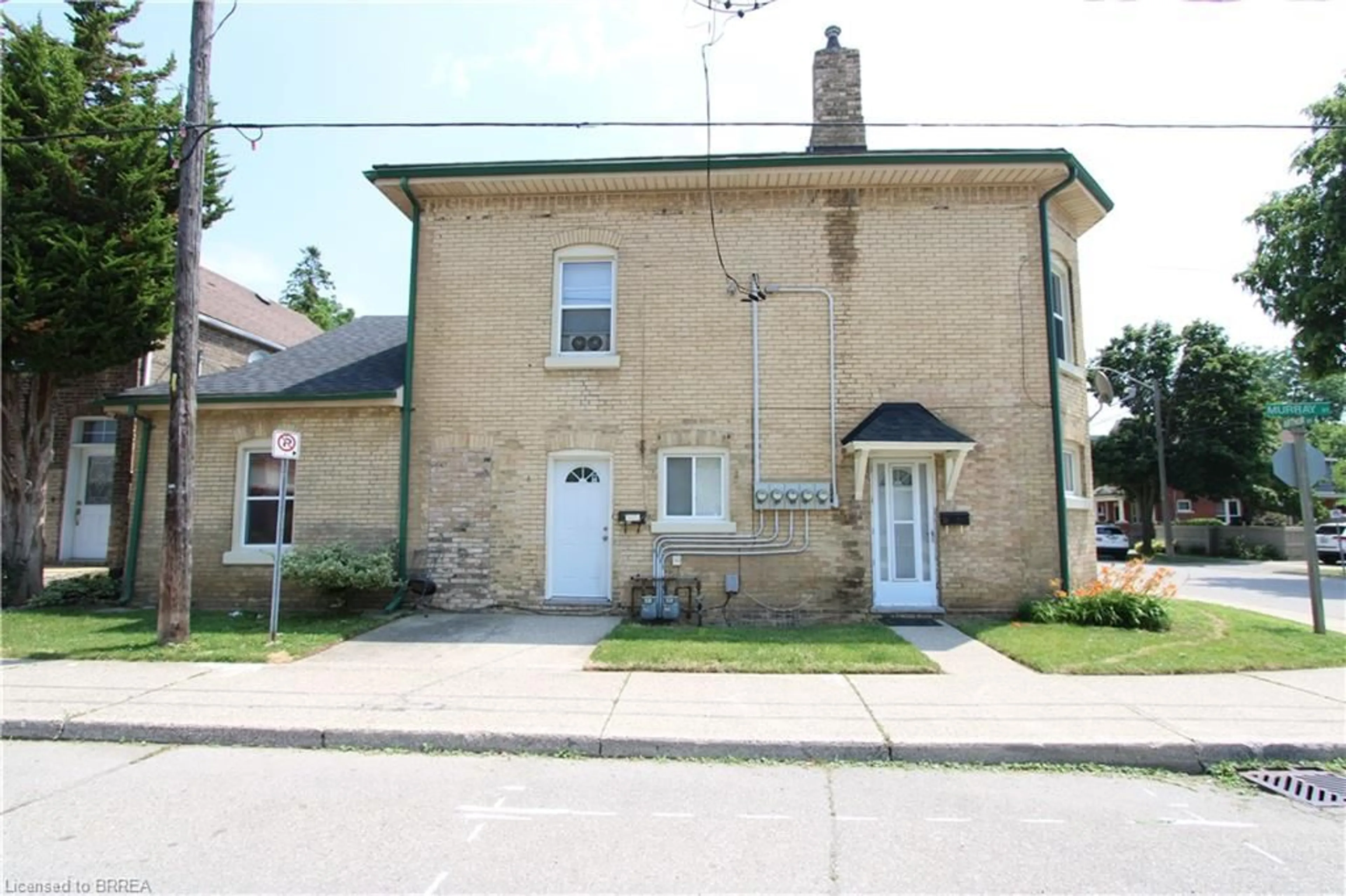 Unknown for 62 Arthur St, Brantford Ontario N3S 3H8