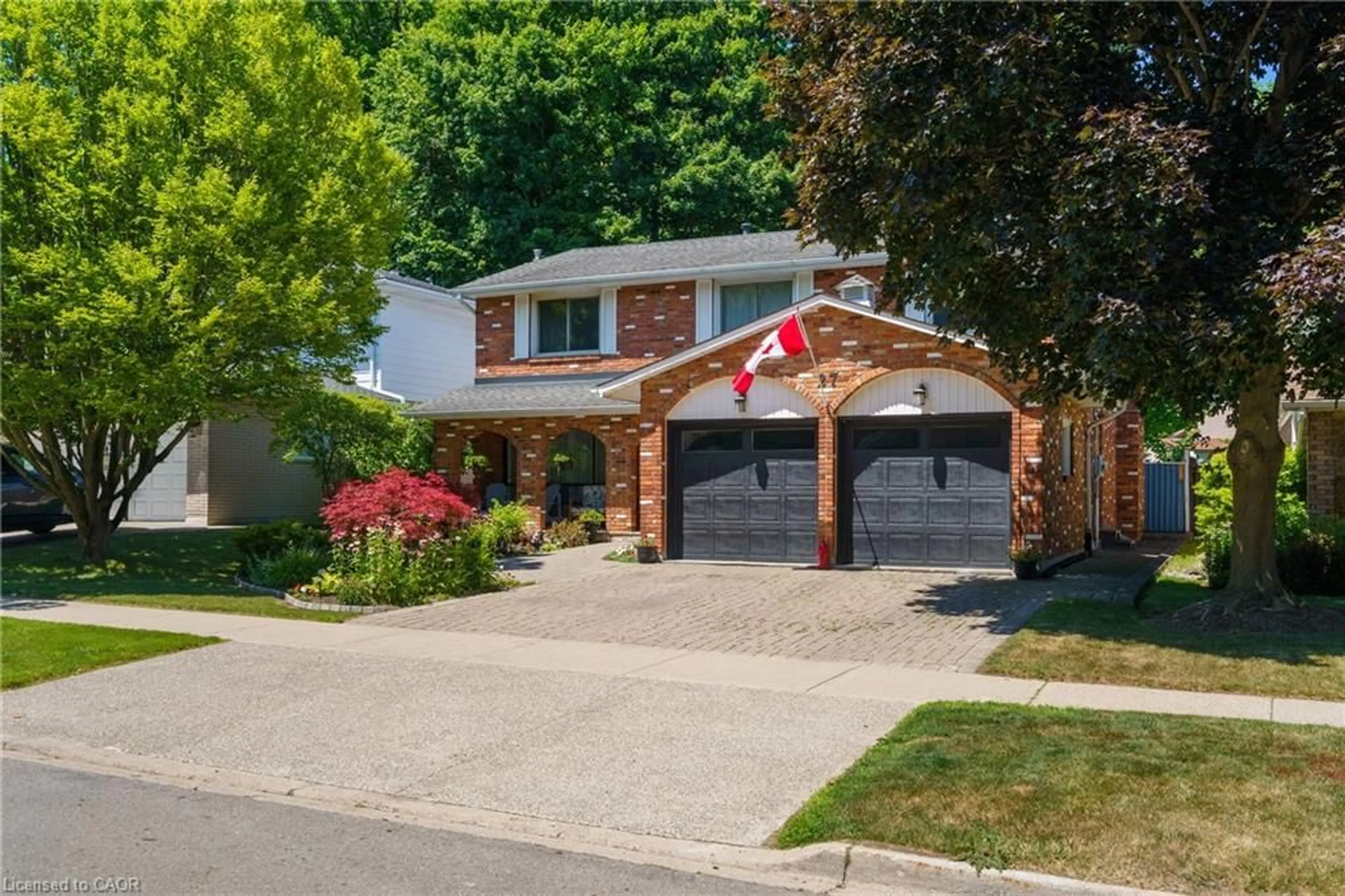 Home with brick exterior material, street for 27 Jerome Park Dr, Hamilton Ontario L9H 6G9