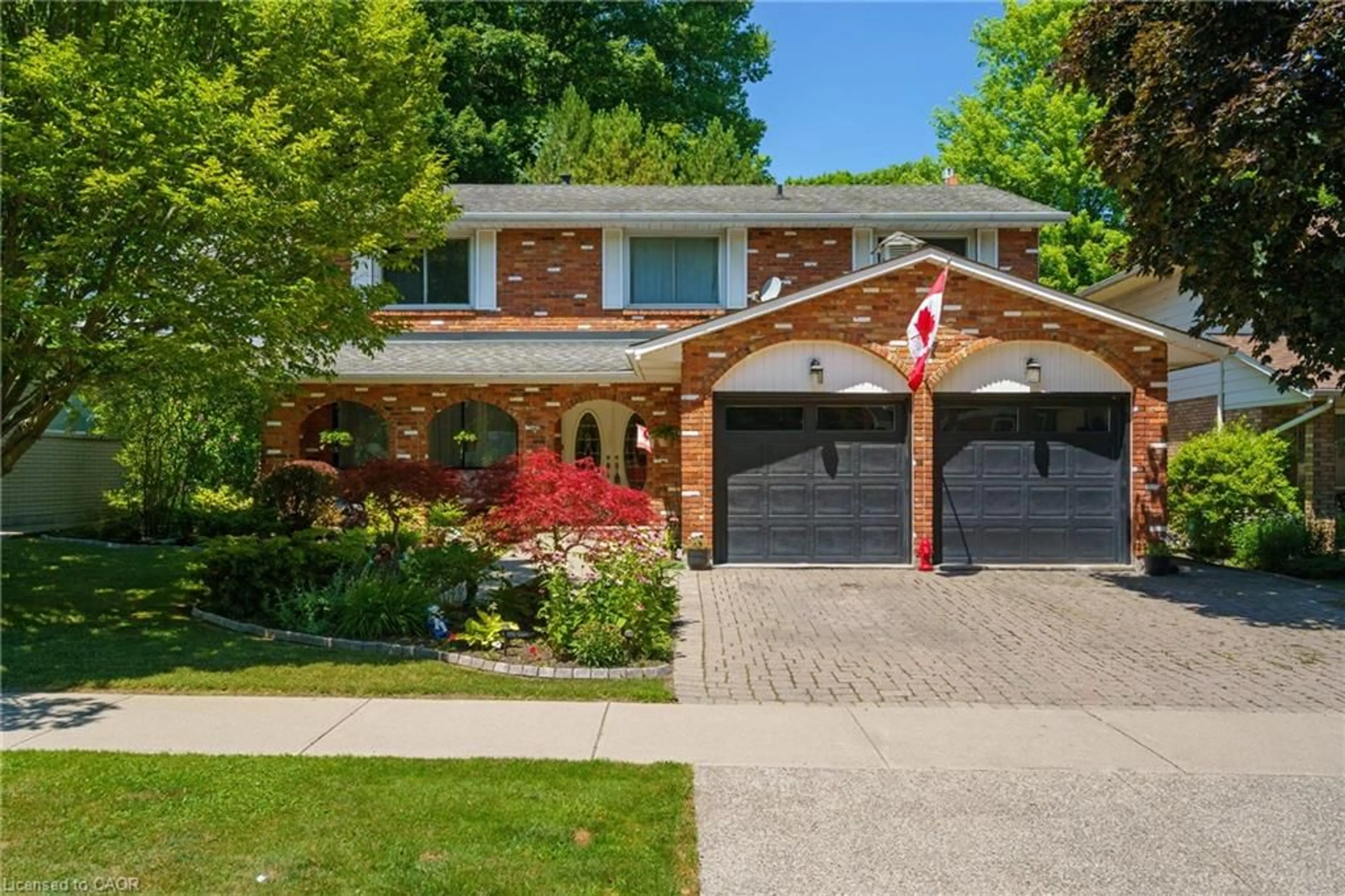 Home with brick exterior material, street for 27 Jerome Park Dr, Hamilton Ontario L9H 6G9