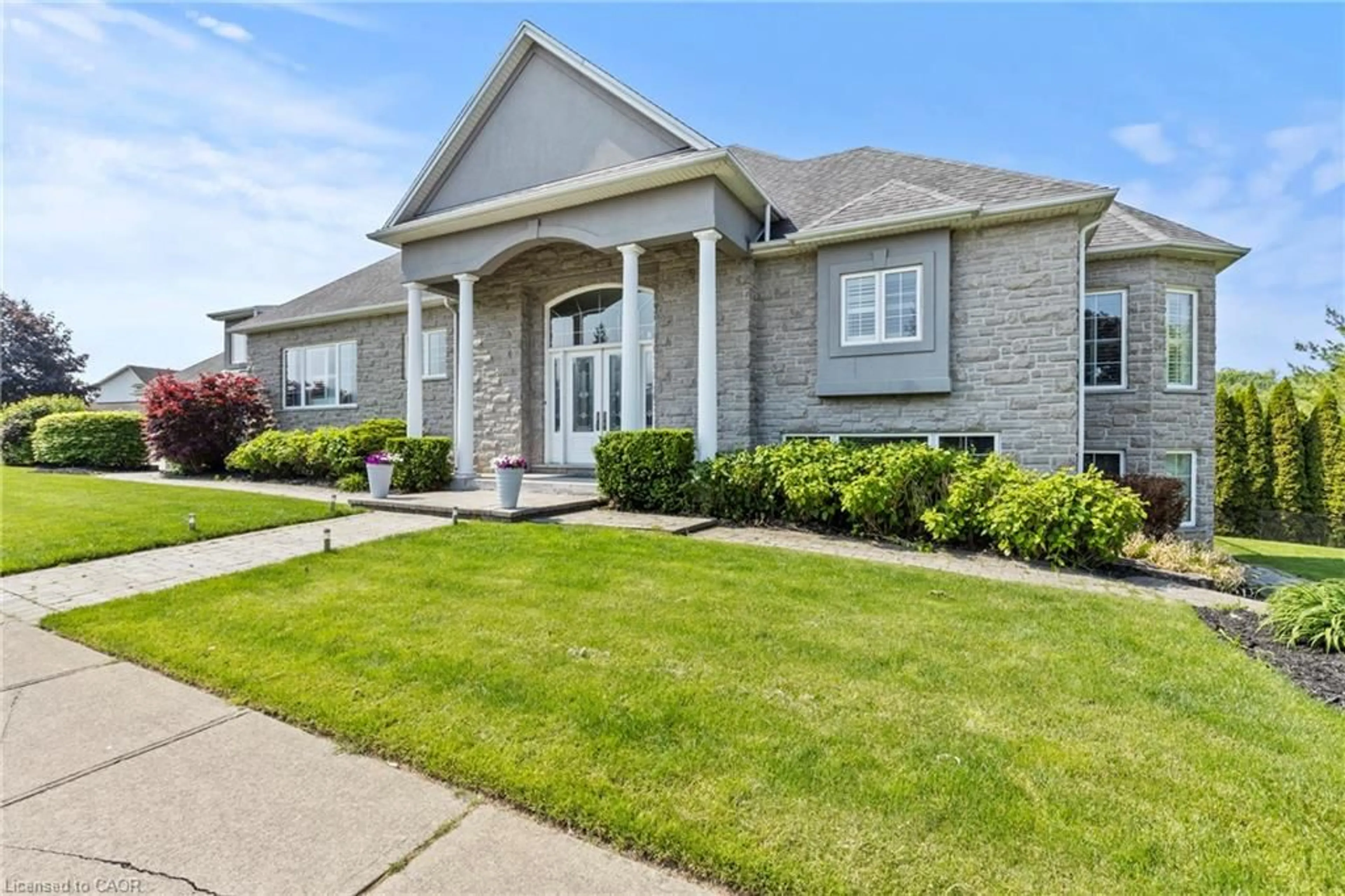 Home with brick exterior material, street for 3689 Cardinal Dr, Niagara Falls Ontario L2H 2Y1