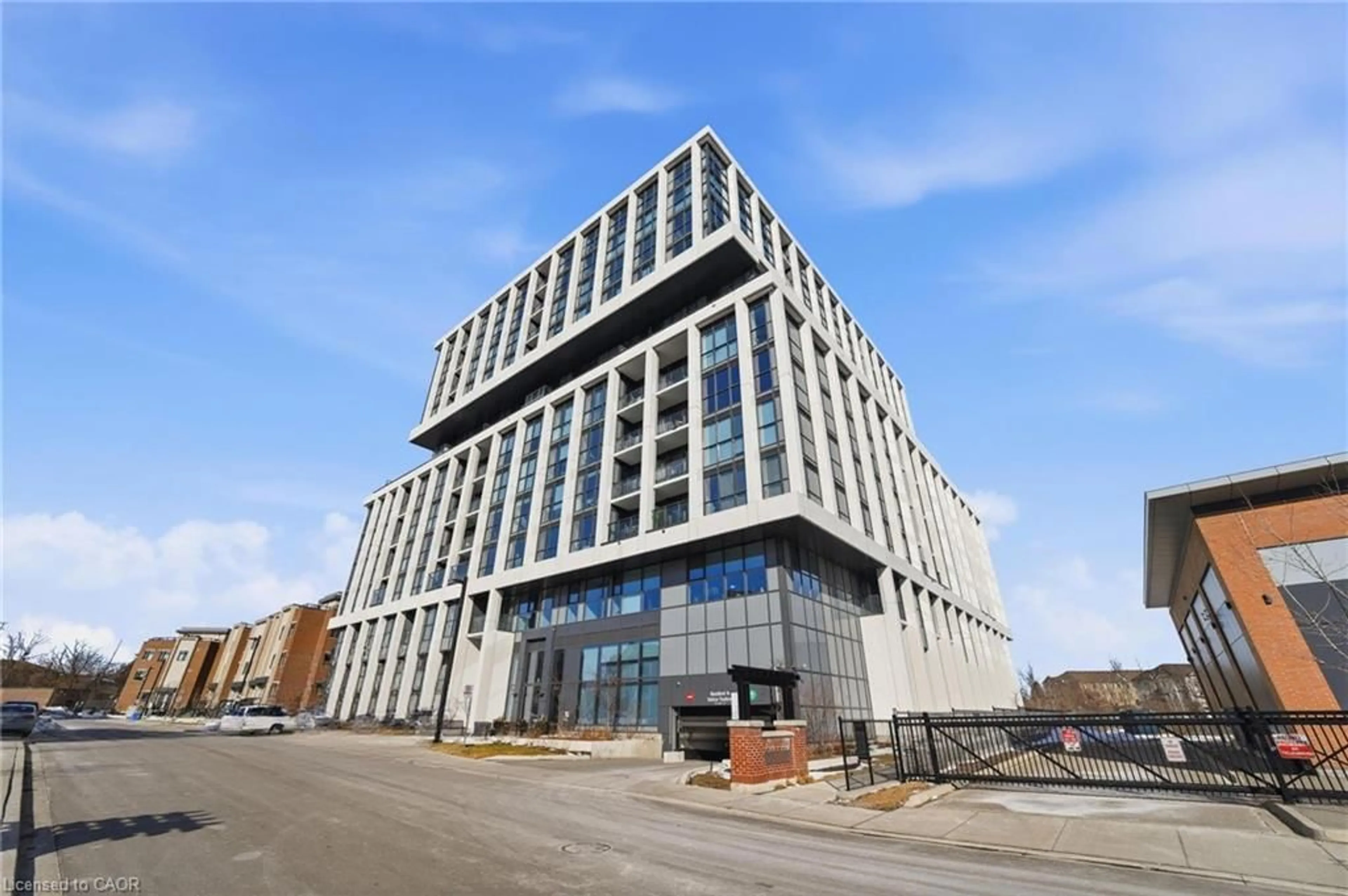 Indoor foyer for 1063 Douglas Mccurdy Common #306, Mississauga Ontario L5G 4B1