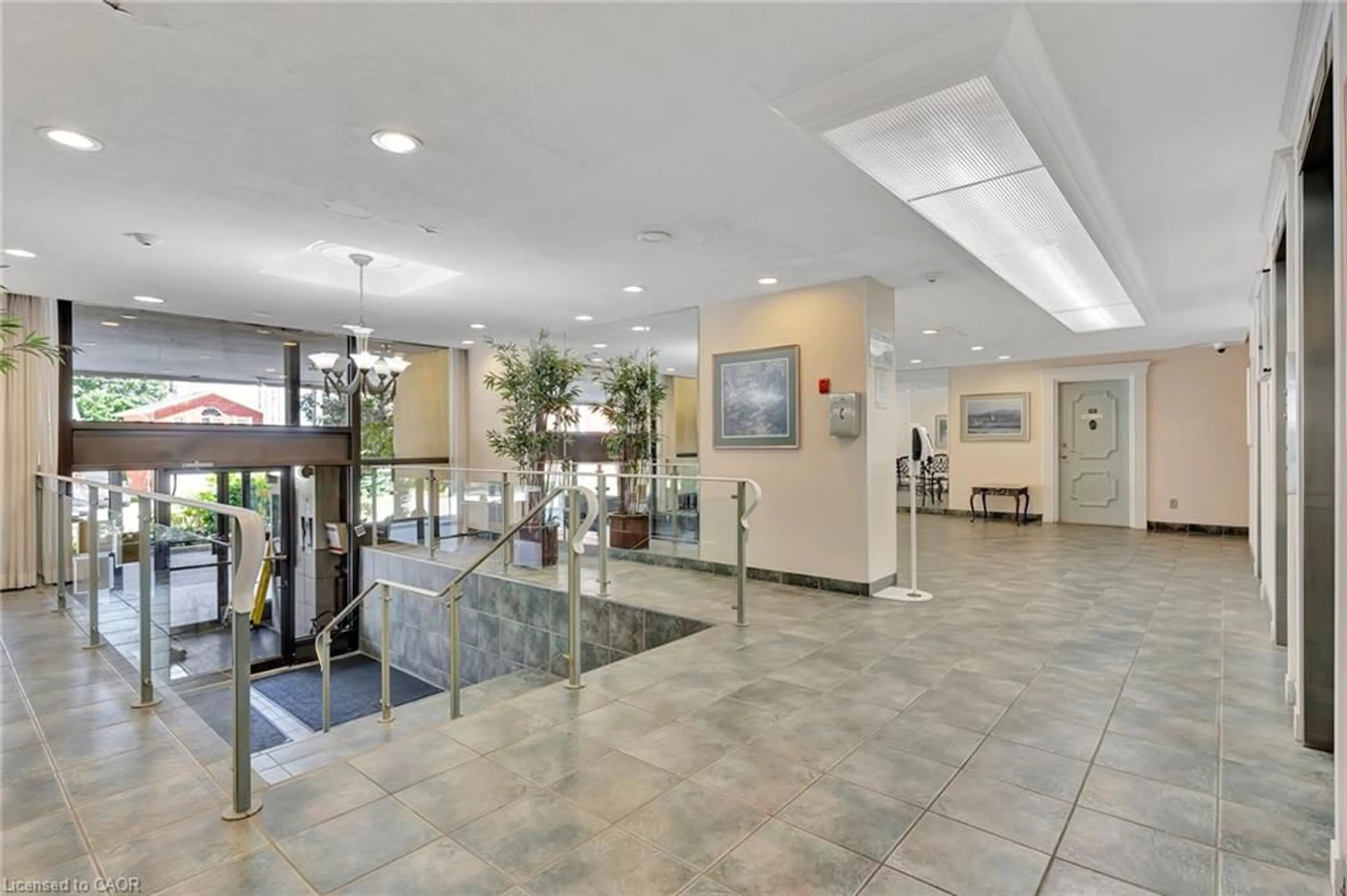 Lobby for 81 Church St #503, Kitchener Ontario N2G 4M1
