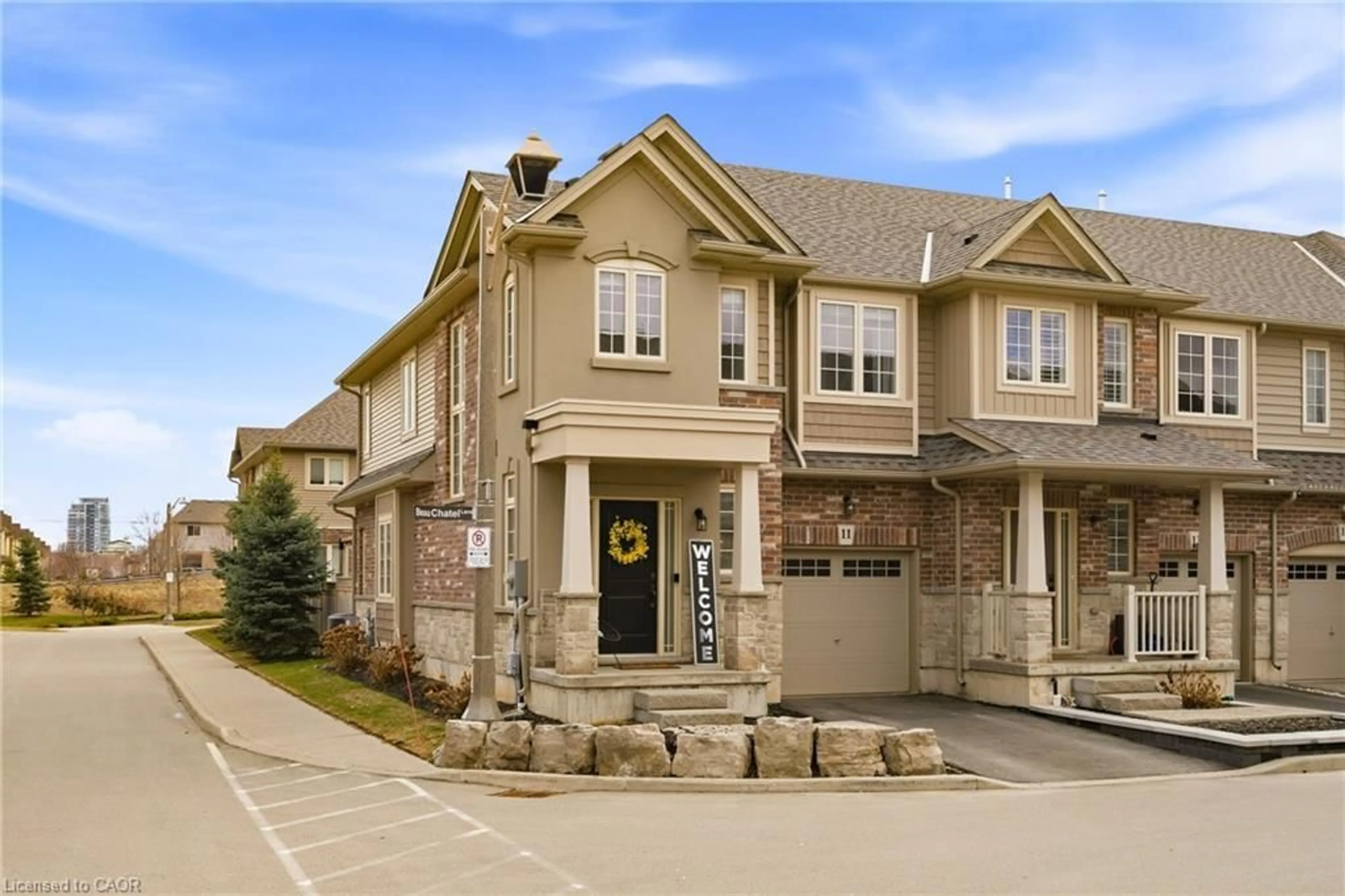 Home with brick exterior material, street for 11 Beau Chatel Lane, Grimsby Ontario L3M 0H4