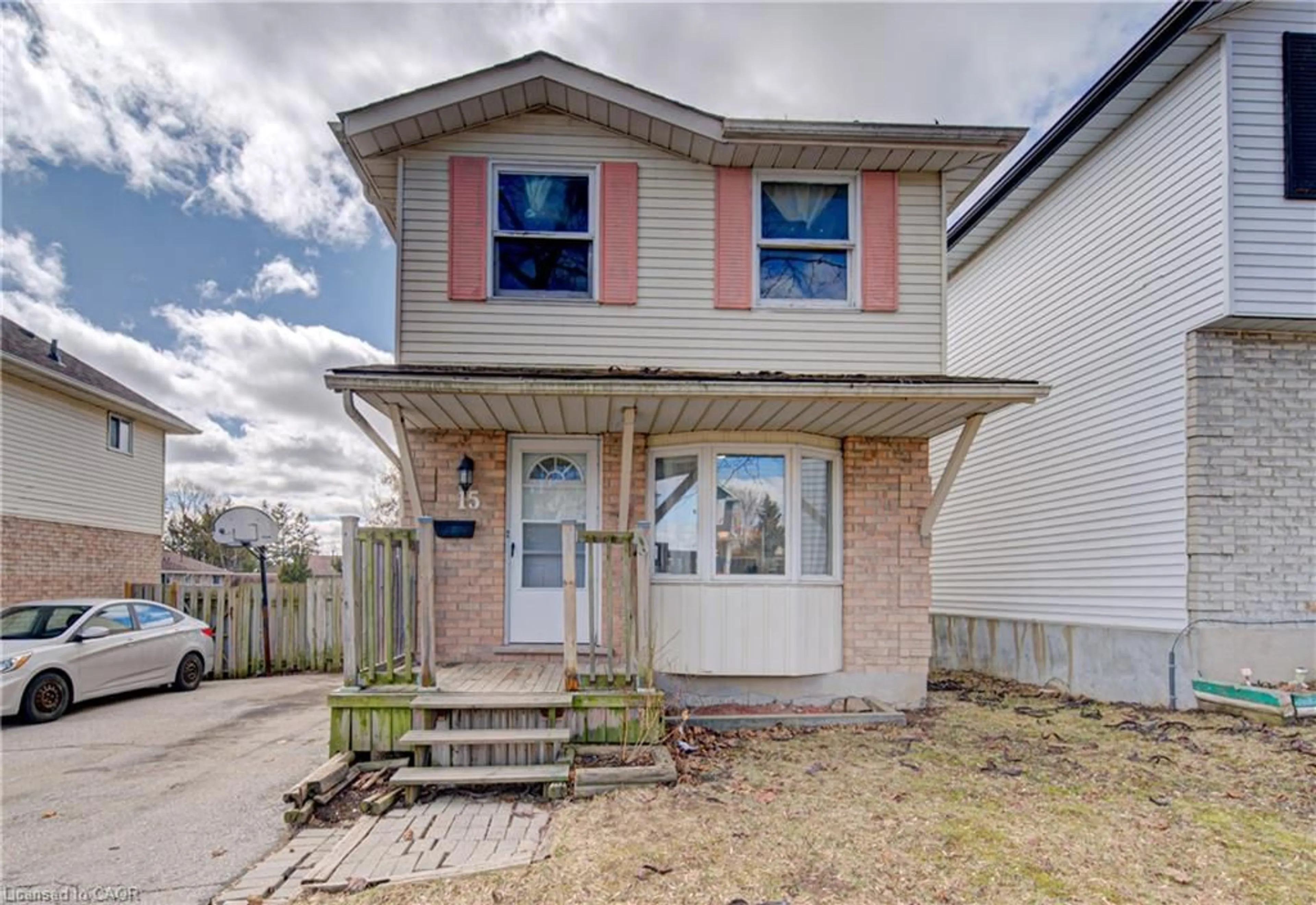 Unknown for 15 Carter Cres, Cambridge Ontario N1R 7L9