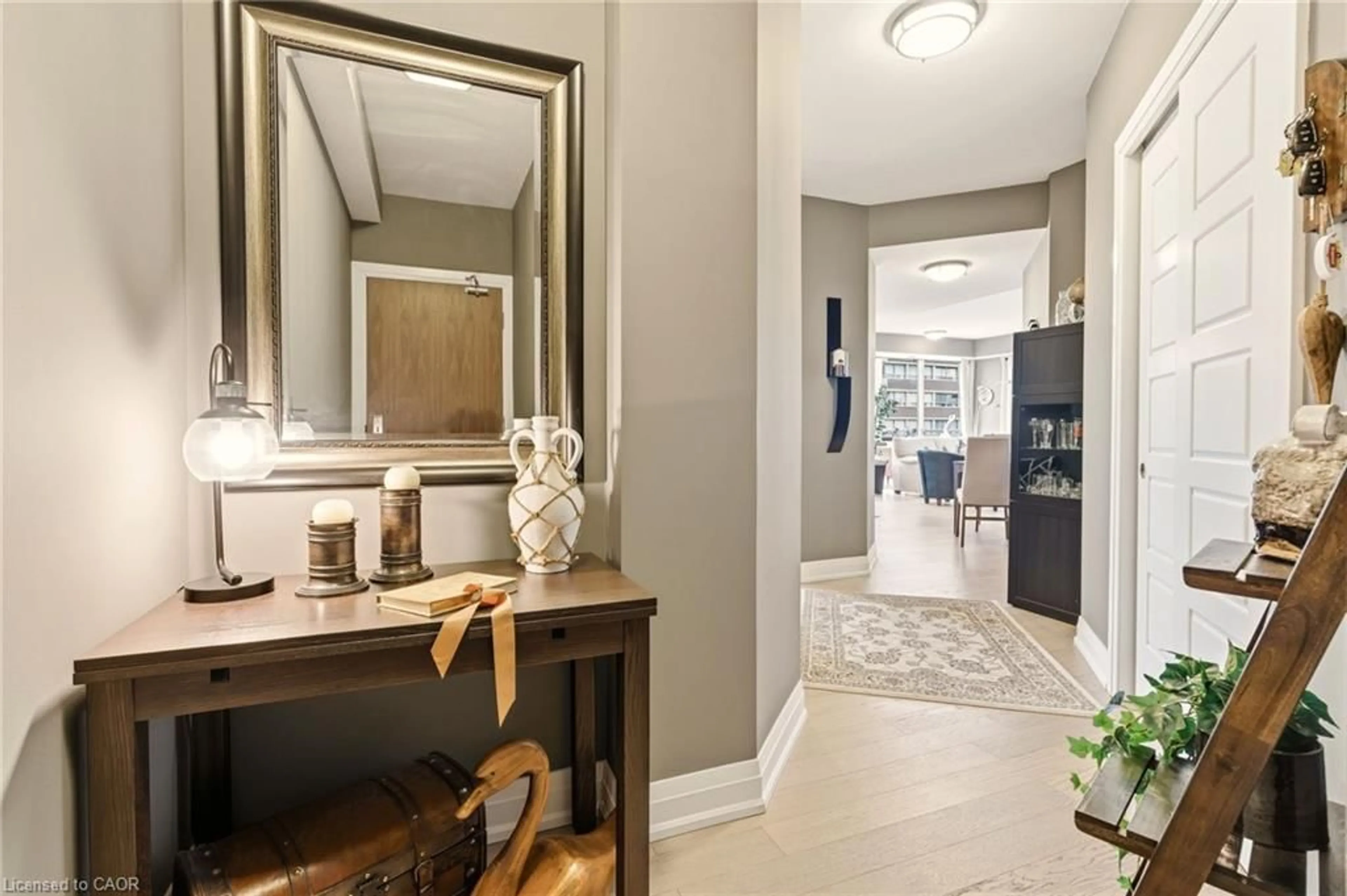 Indoor entryway for 2025 Maria St #503, Burlington Ontario L7R 0E9