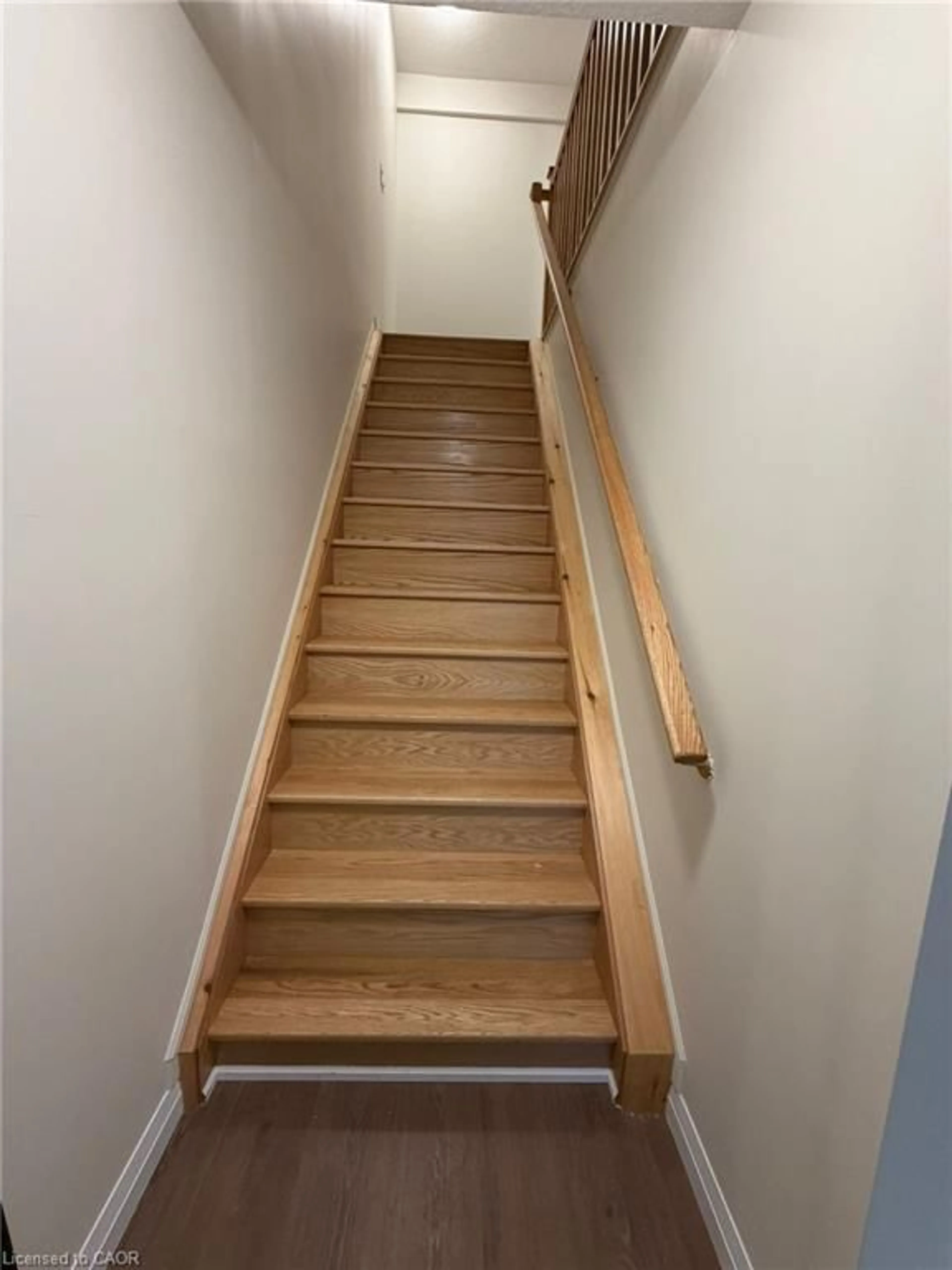 Stairs for 370 Fisher Mills Rd #C57, Cambridge Ontario N3C 0G8