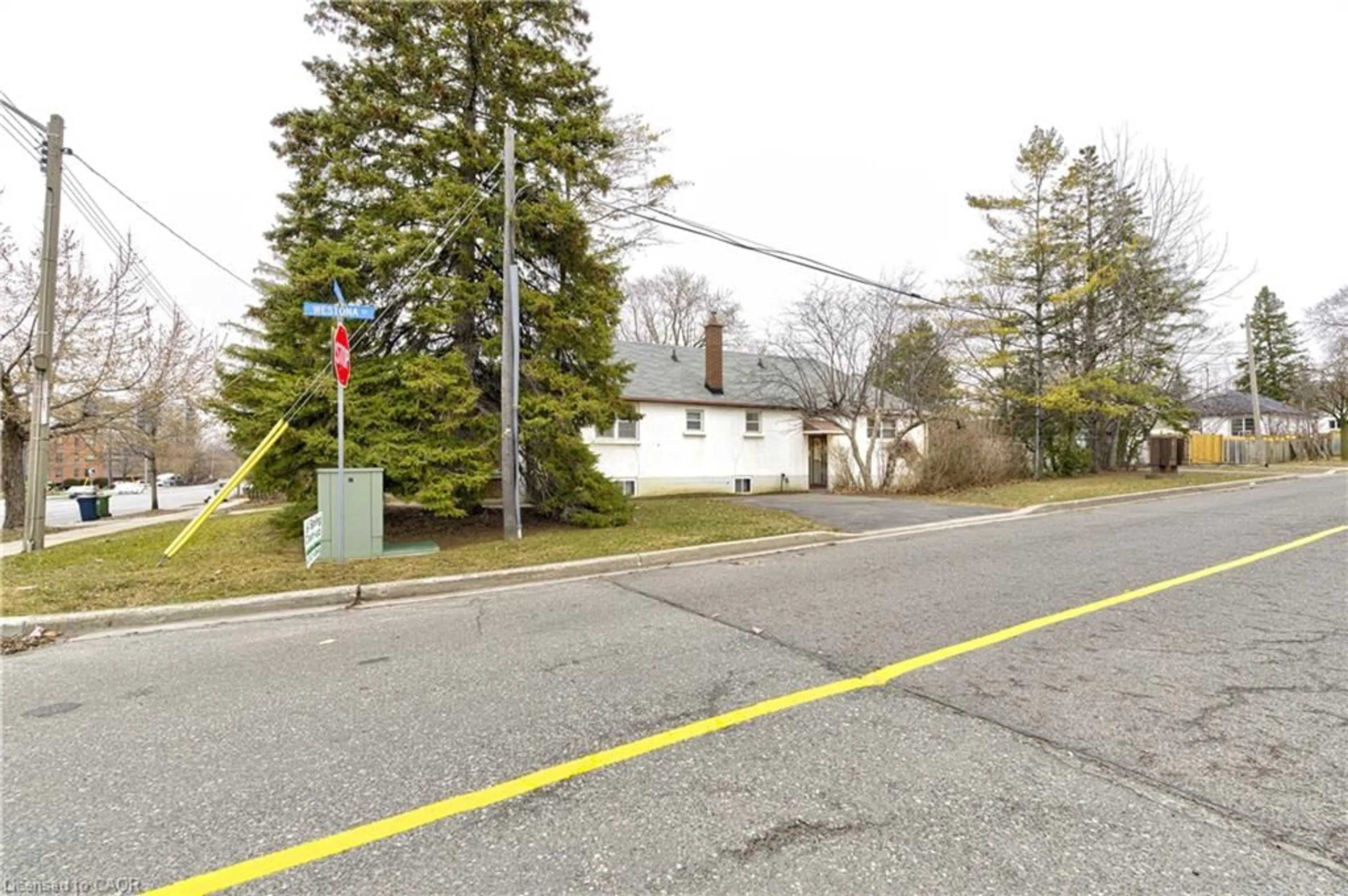 Unknown for 21 Dixon Rd, Etobicoke Ontario M9P 2K9