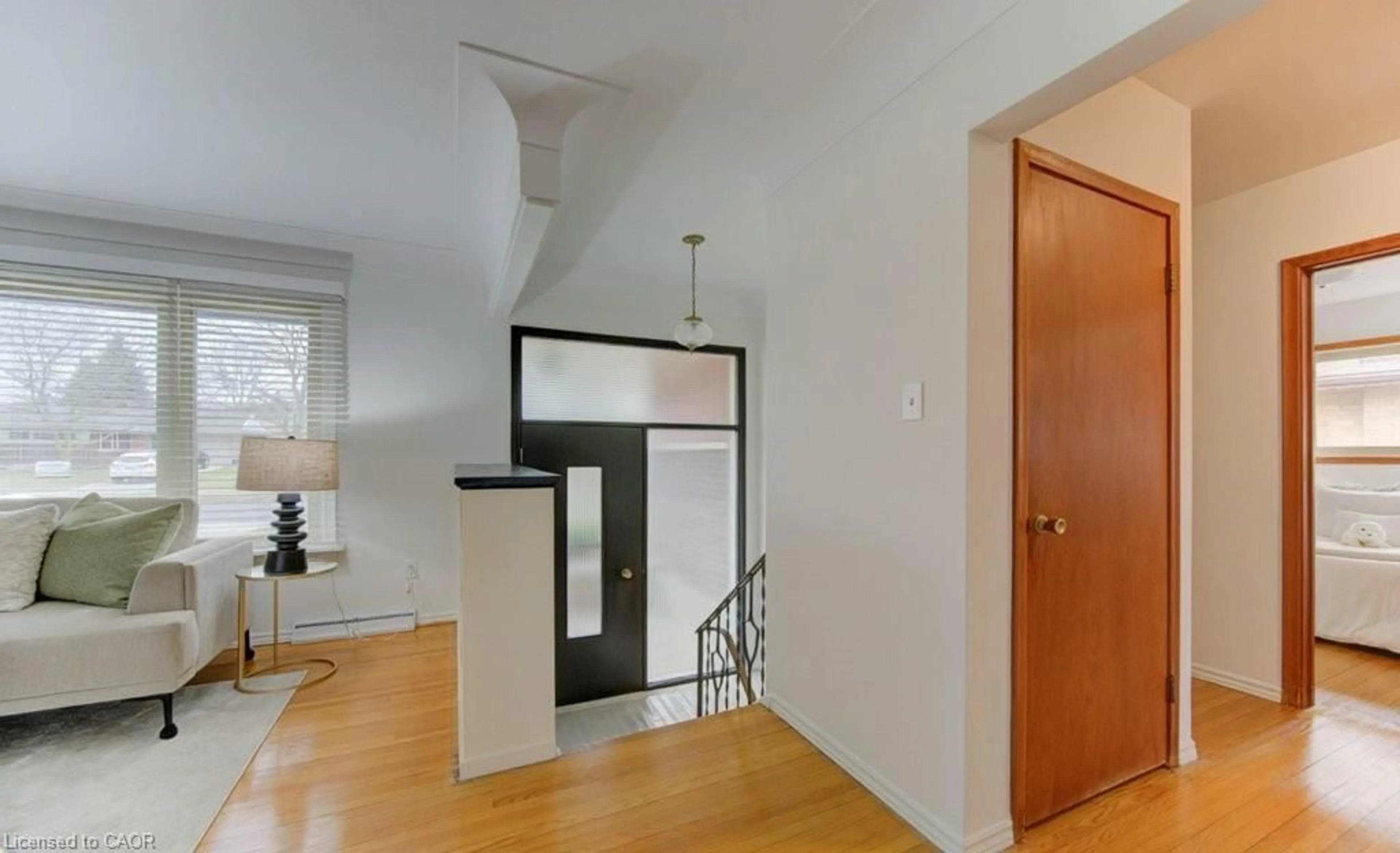 Indoor foyer for 104 Burbank Rd, Kitchener Ontario N2B 1E2