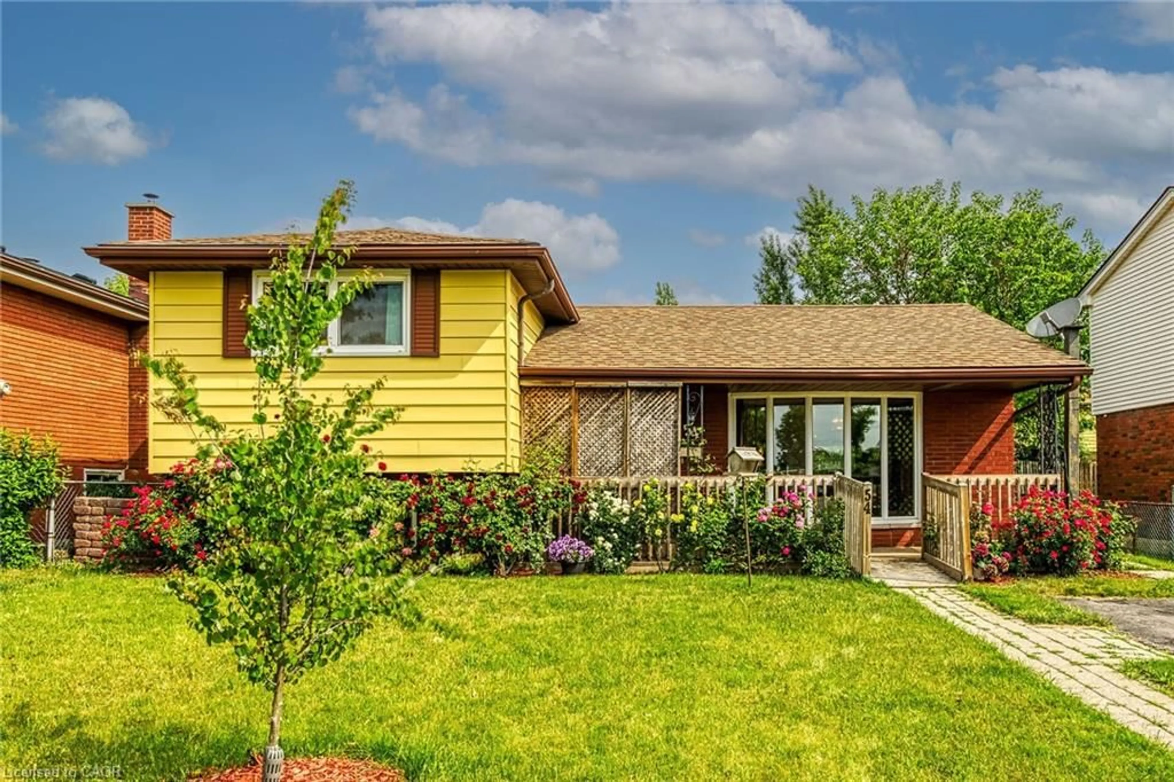 Home with vinyl exterior material, street for 54 Berko Ave, Hamilton Ontario L8V 2R2