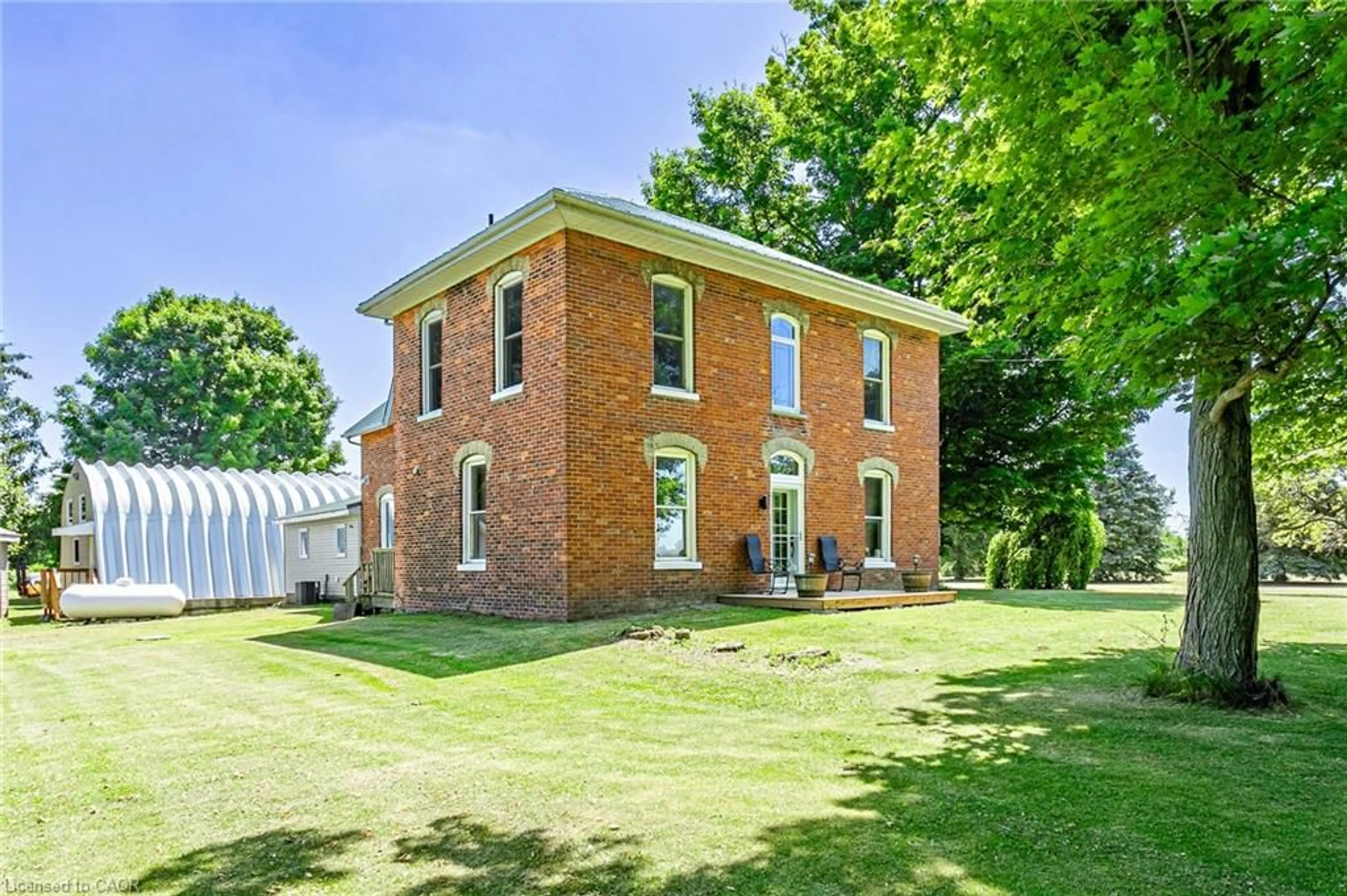 A pic from outside/outdoor area/front of a property/back of a property/a pic from drone, building for 652 Villa Nova Rd, Villa Nova Ontario N0E 1Y0