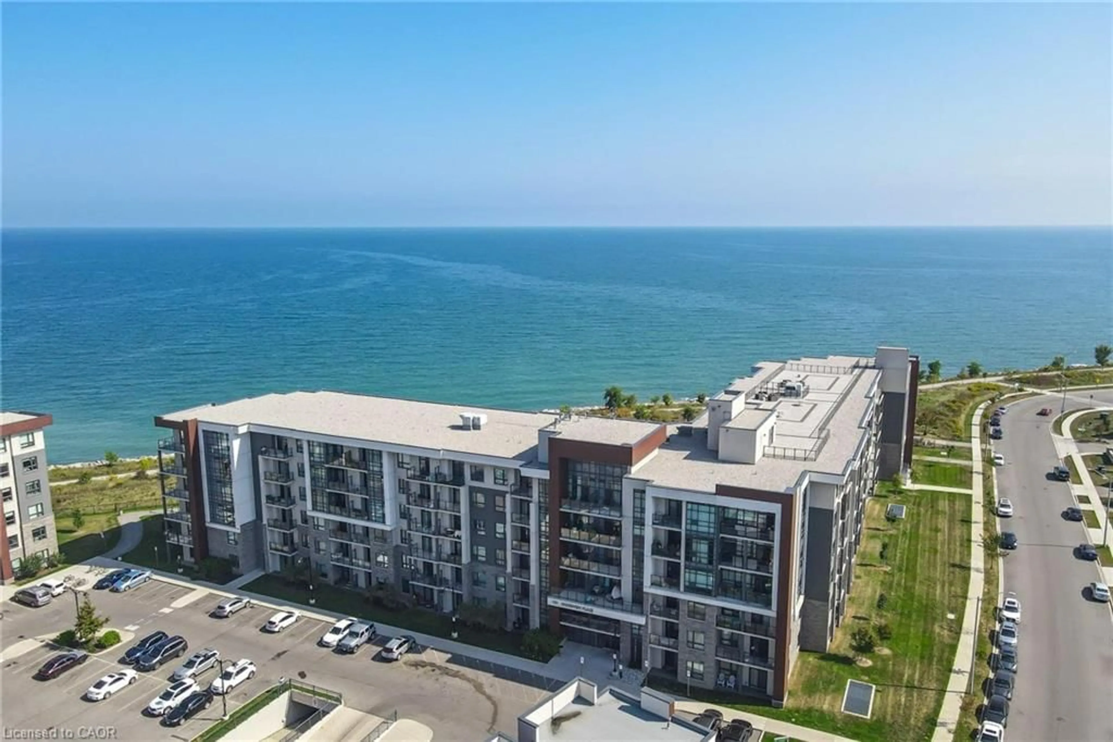 A pic from outside/outdoor area/front of a property/back of a property/a pic from drone, water/lake/river/ocean view for 101 Shoreview Pl #122, Stoney Creek Ontario L8E 0K2