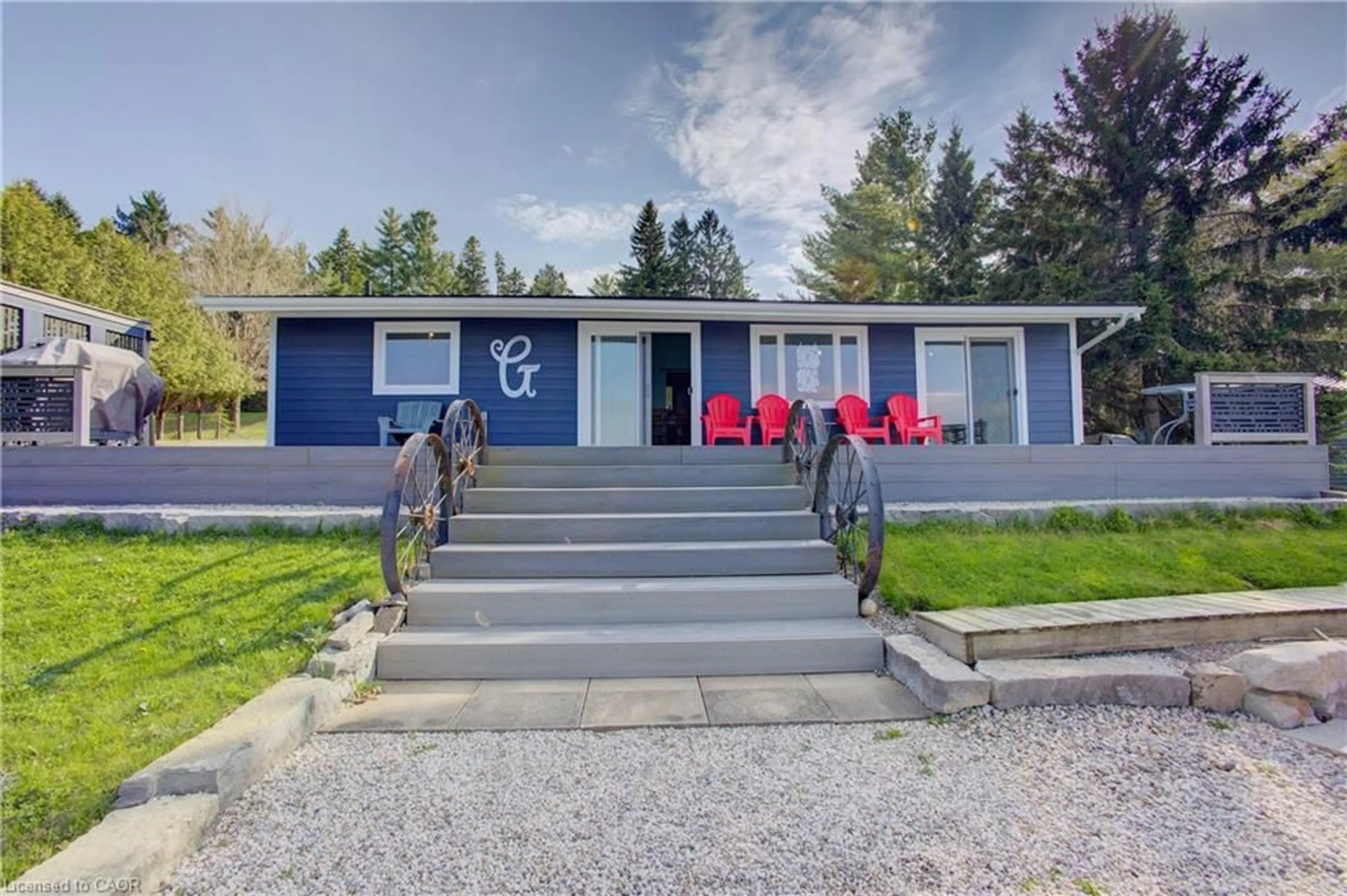 Home with vinyl exterior material, street for 137 Road 100, Conestogo Lake Ontario N0G 1P0