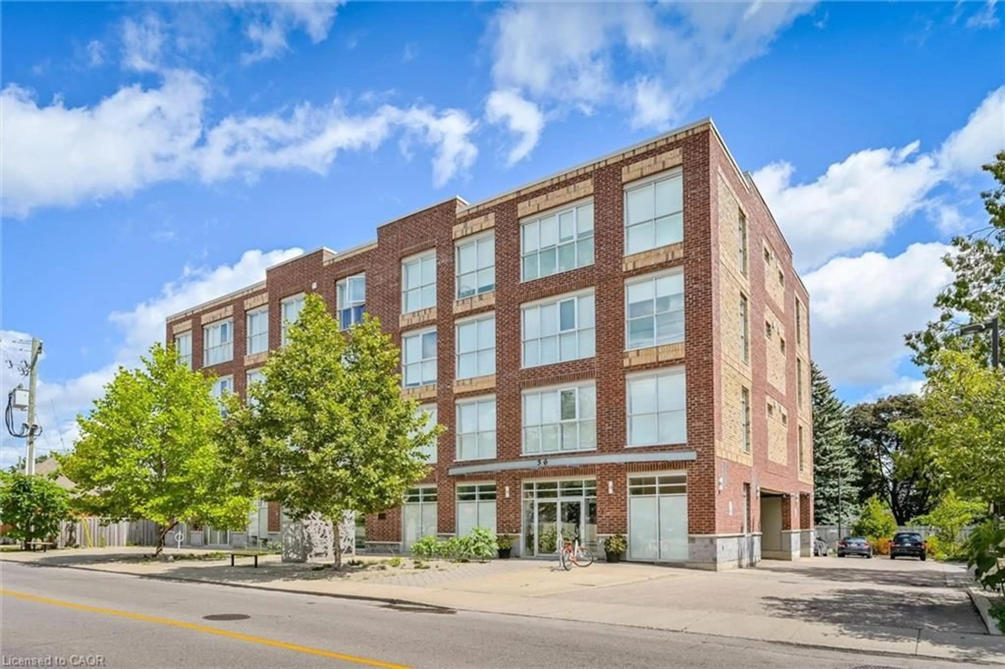 Unknown for 36 Regina St #302, Waterloo Ontario N2J 3A2