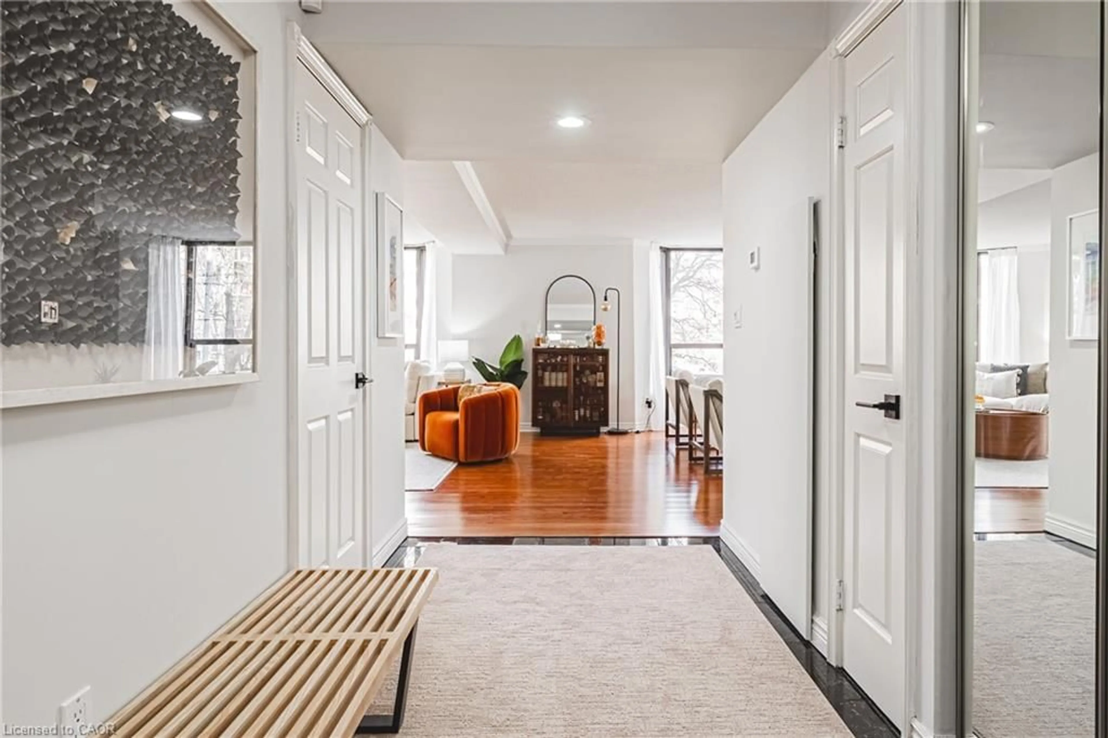 Indoor entryway for 49 Robinson St #200, Hamilton Ontario L8P 1Y7