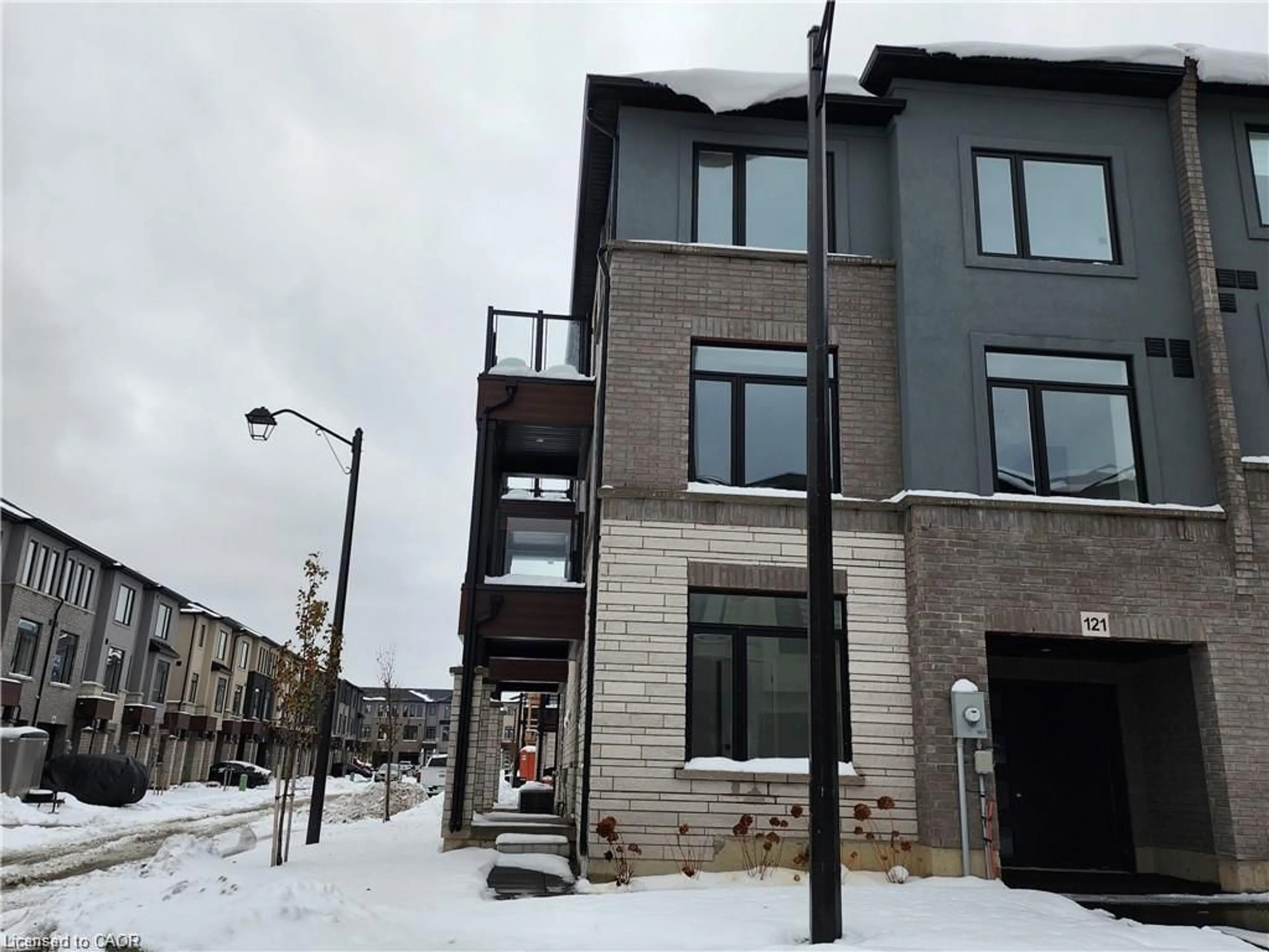 Unknown for 155 Equestrian Way #121, Cambridge Ontario N3E 0E8