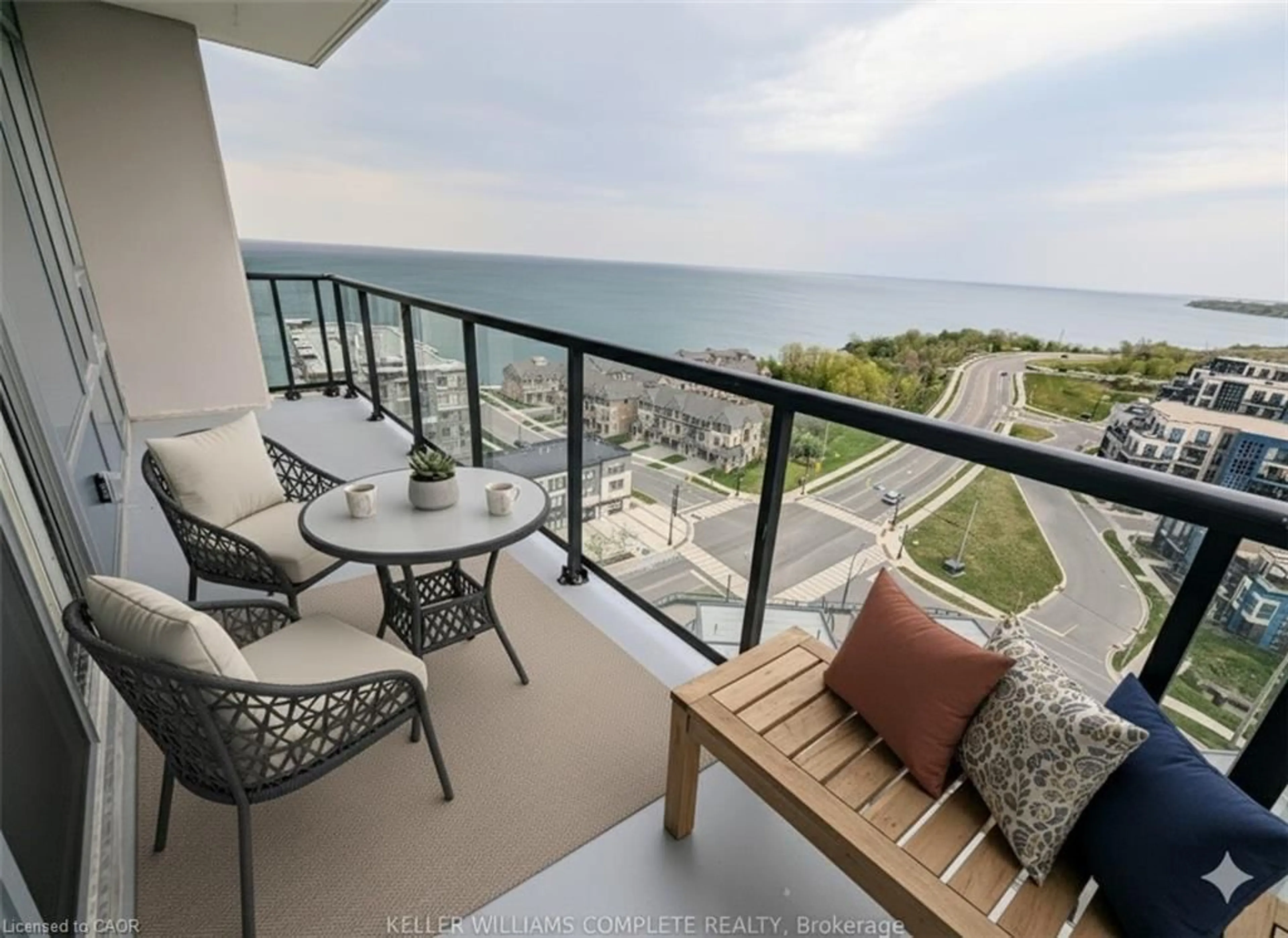 Balcony in the apartment, water/lake/river/ocean view for 385 Winston Rd #1311, Grimsby Ontario L3M 4E8