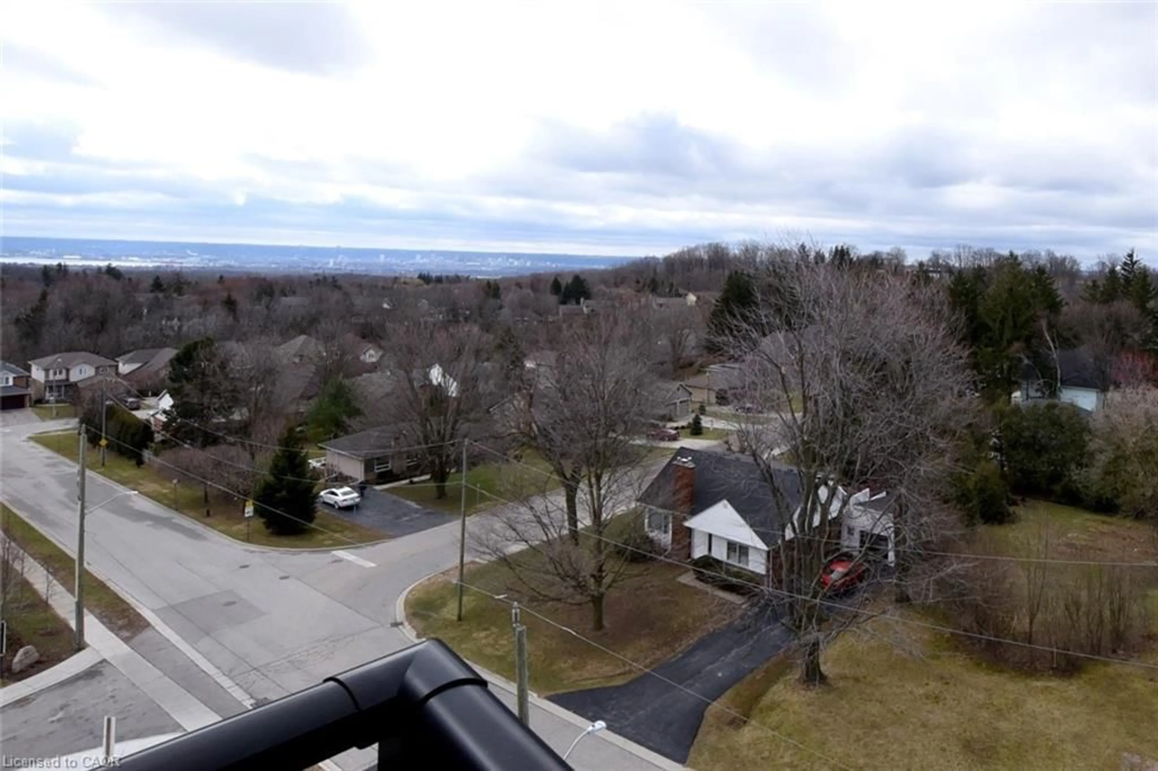 A pic from outside/outdoor area/front of a property/back of a property/a pic from drone, mountain view for 30 Hamilton St #601, Waterdown Ontario L8B 1V8