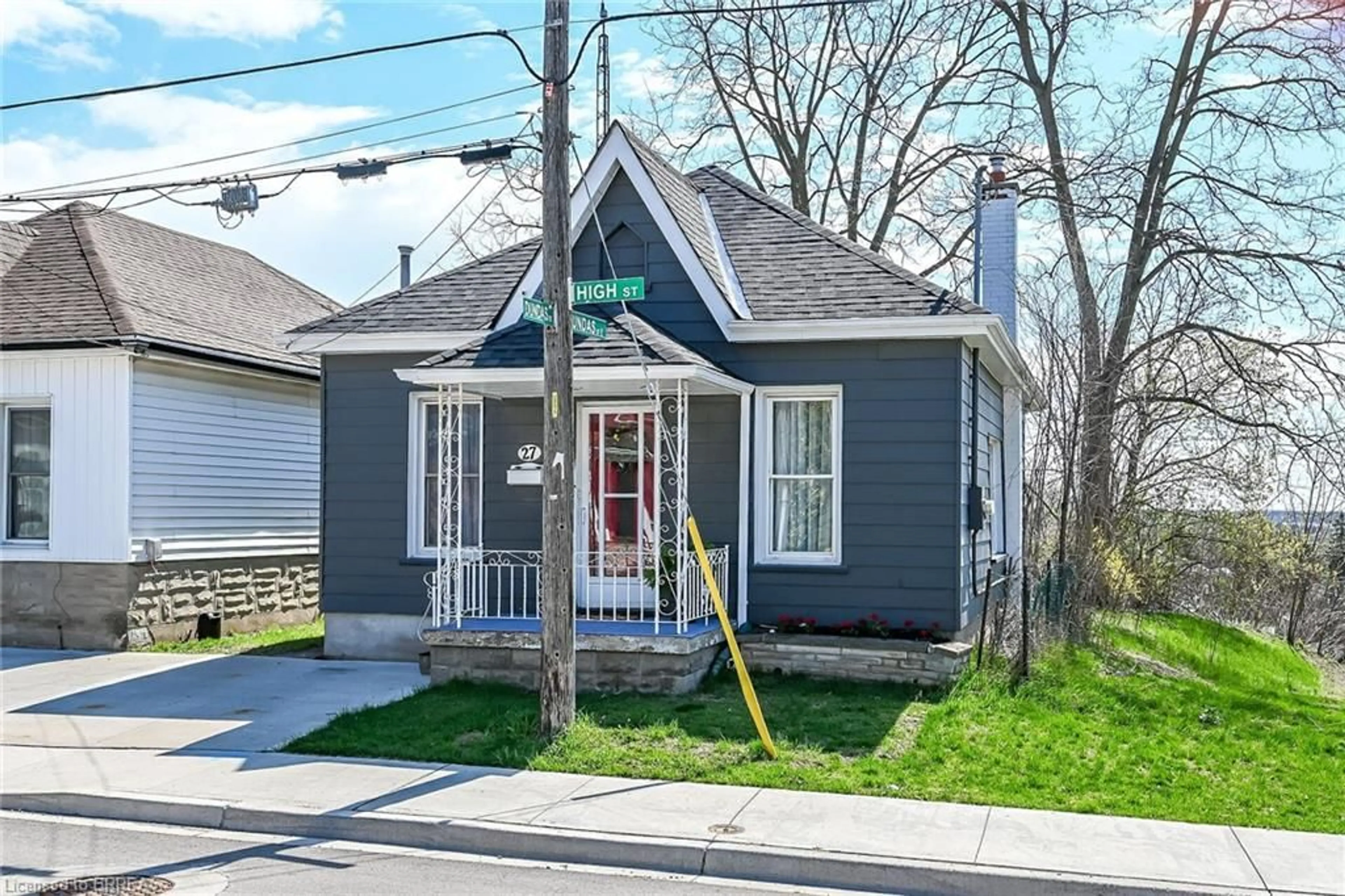 Unknown for 27 High St, Brantford Ontario N3R 3Y3