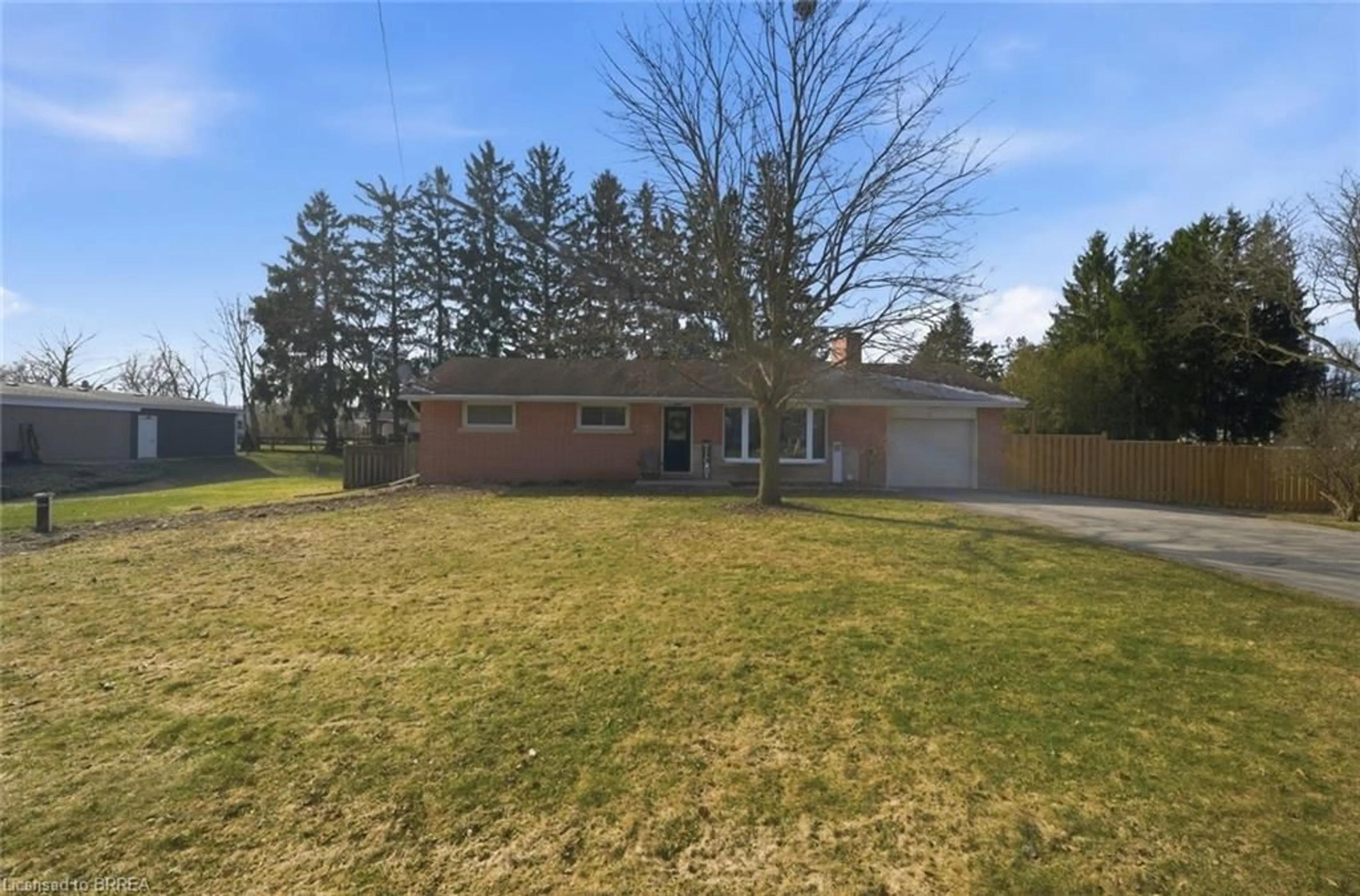 A pic from outside/outdoor area/front of a property/back of a property/a pic from drone, street for 12 Stewart Dr, Burford Ontario N0E 1A0