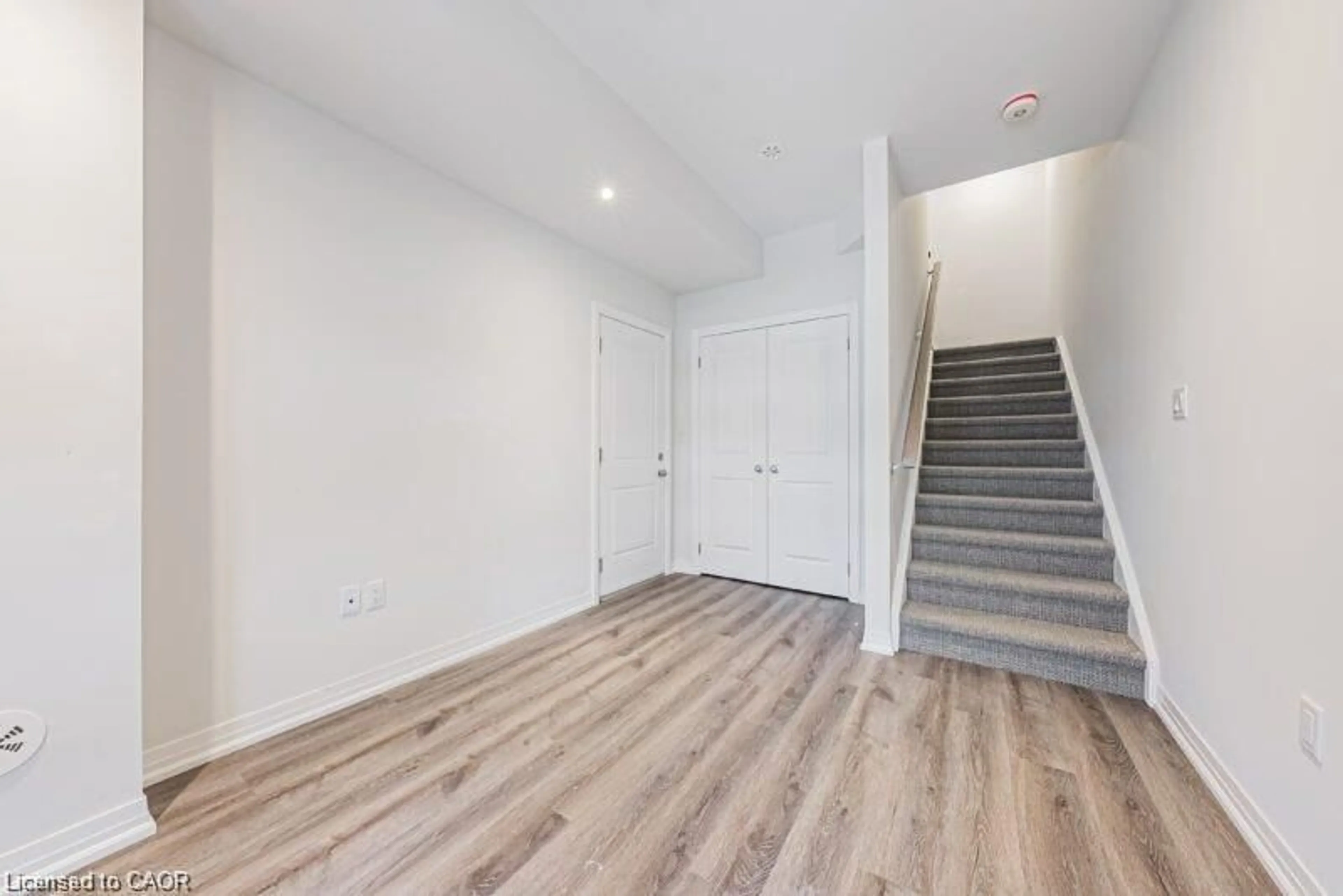 Unknown for 155 Equestrian Way #141, Cambridge Ontario N3E 0B8