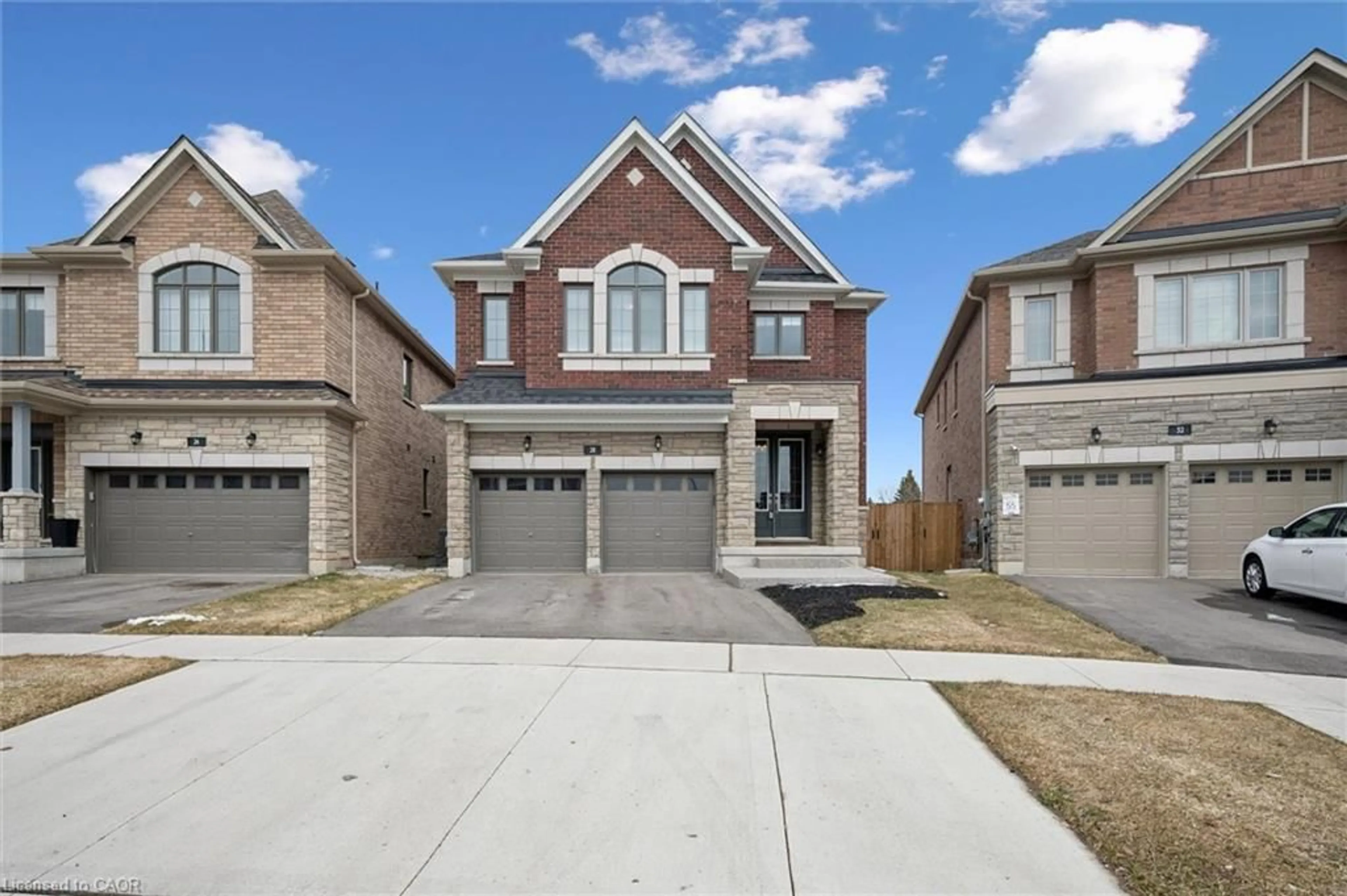 Home with brick exterior material, street for 28 Garland Ave, Cambridge Ontario N1R 1B7