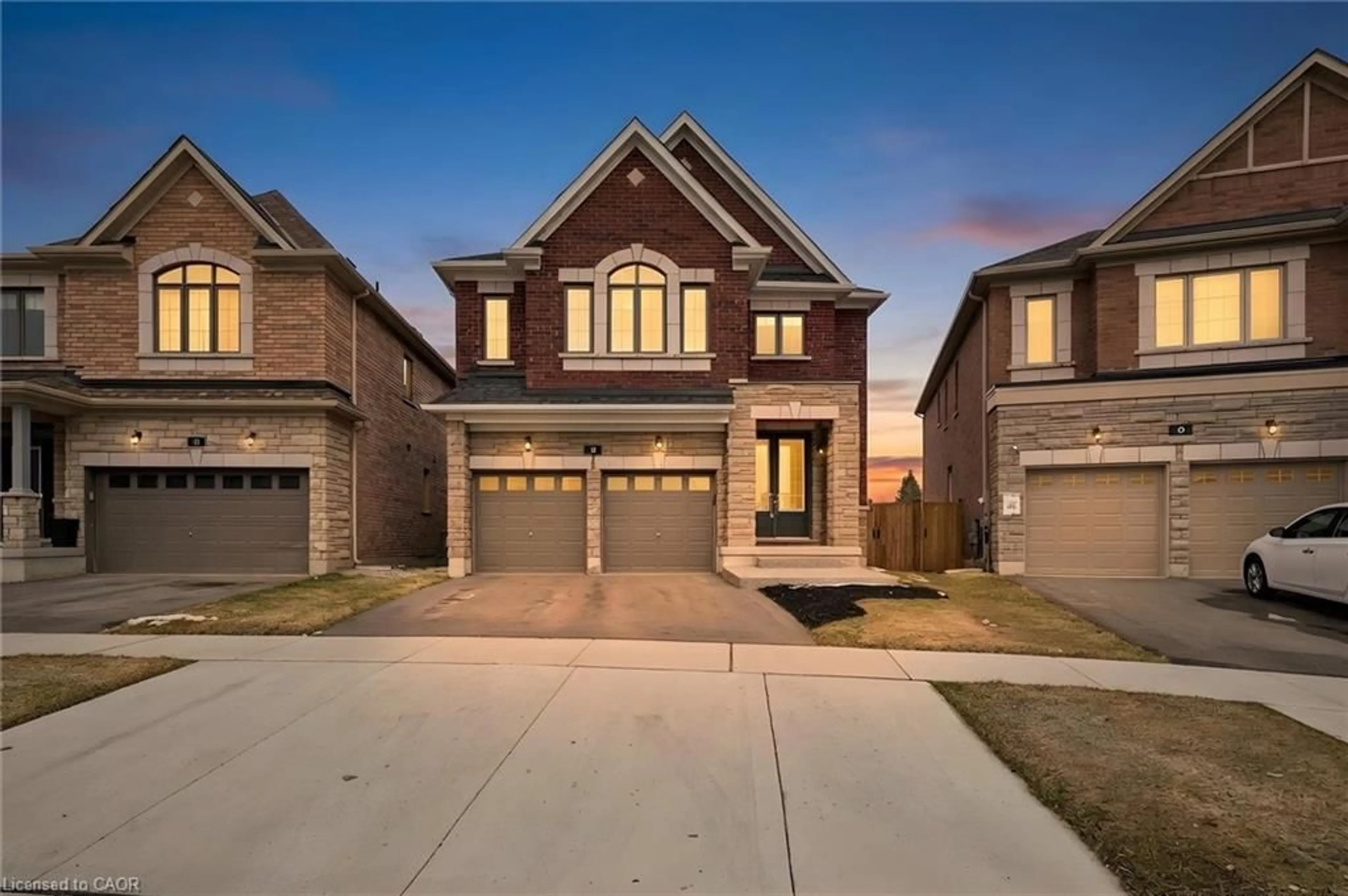 Home with brick exterior material, street for 28 Garland Ave, Cambridge Ontario N1R 1B7