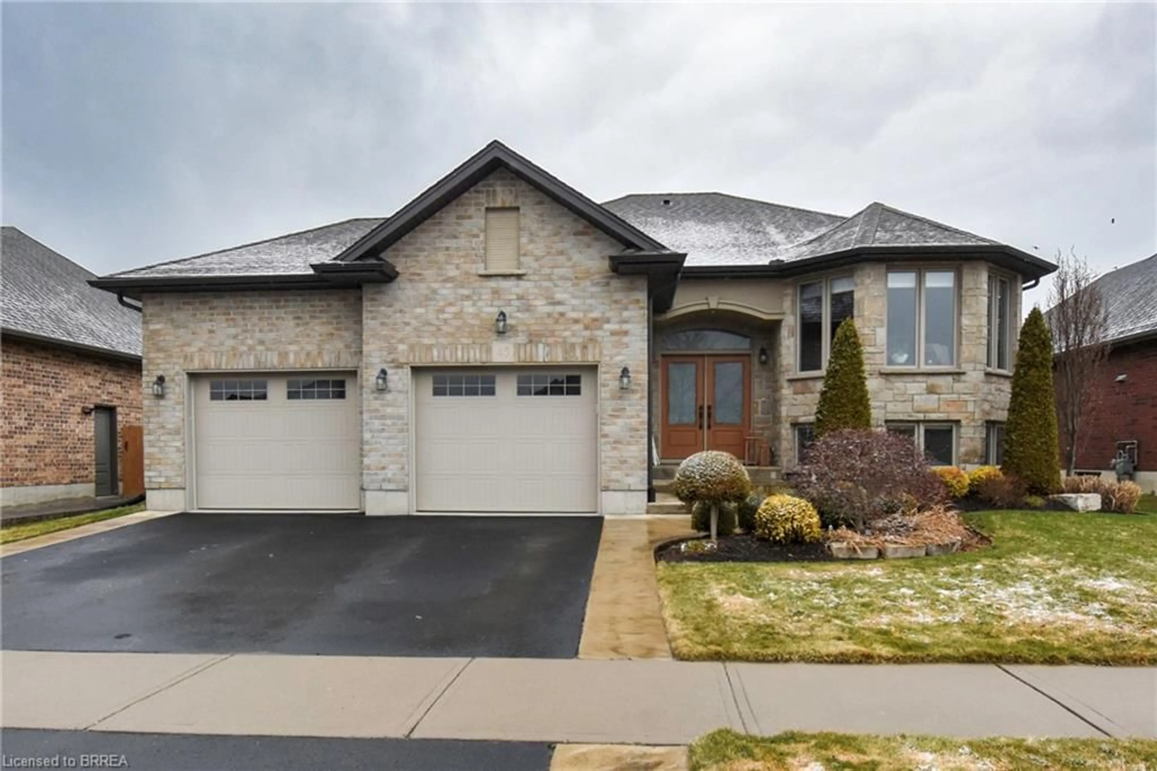 Home with brick exterior material, street for 45 Tan Ave, Waterford Ontario N0E 1Y0