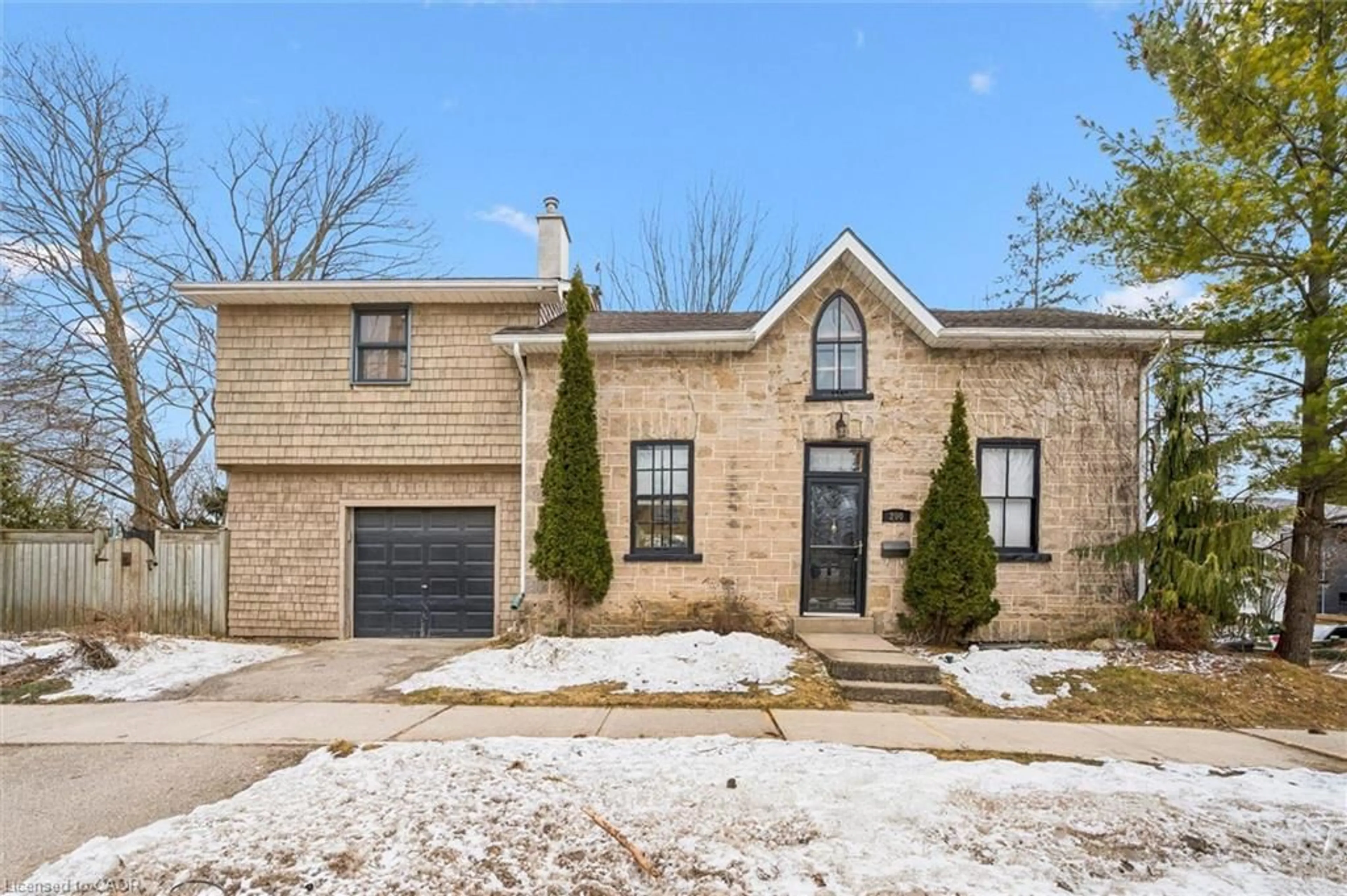 Home with brick exterior material, street for 200 St George St, Fergus Ontario N1M 1K4