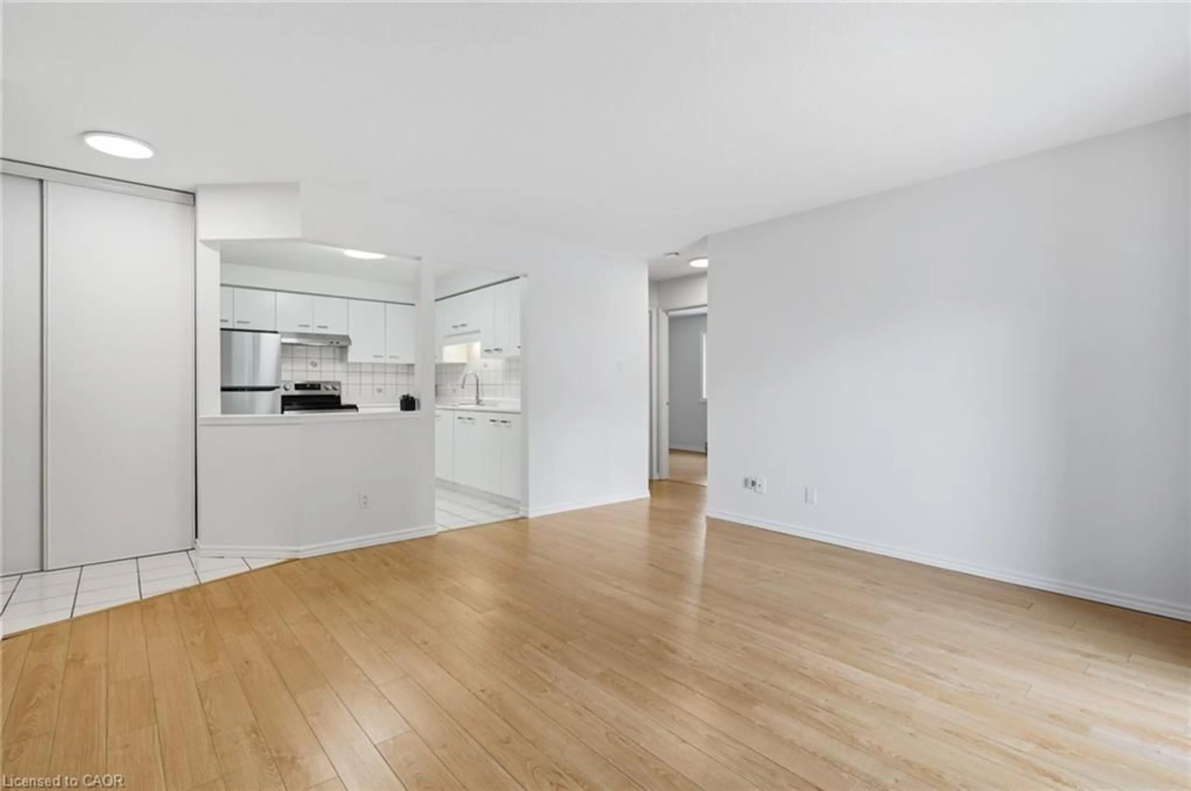 A pic of a room for 565 Greenfield Ave #306, Kitchener Ontario N2C 2P3