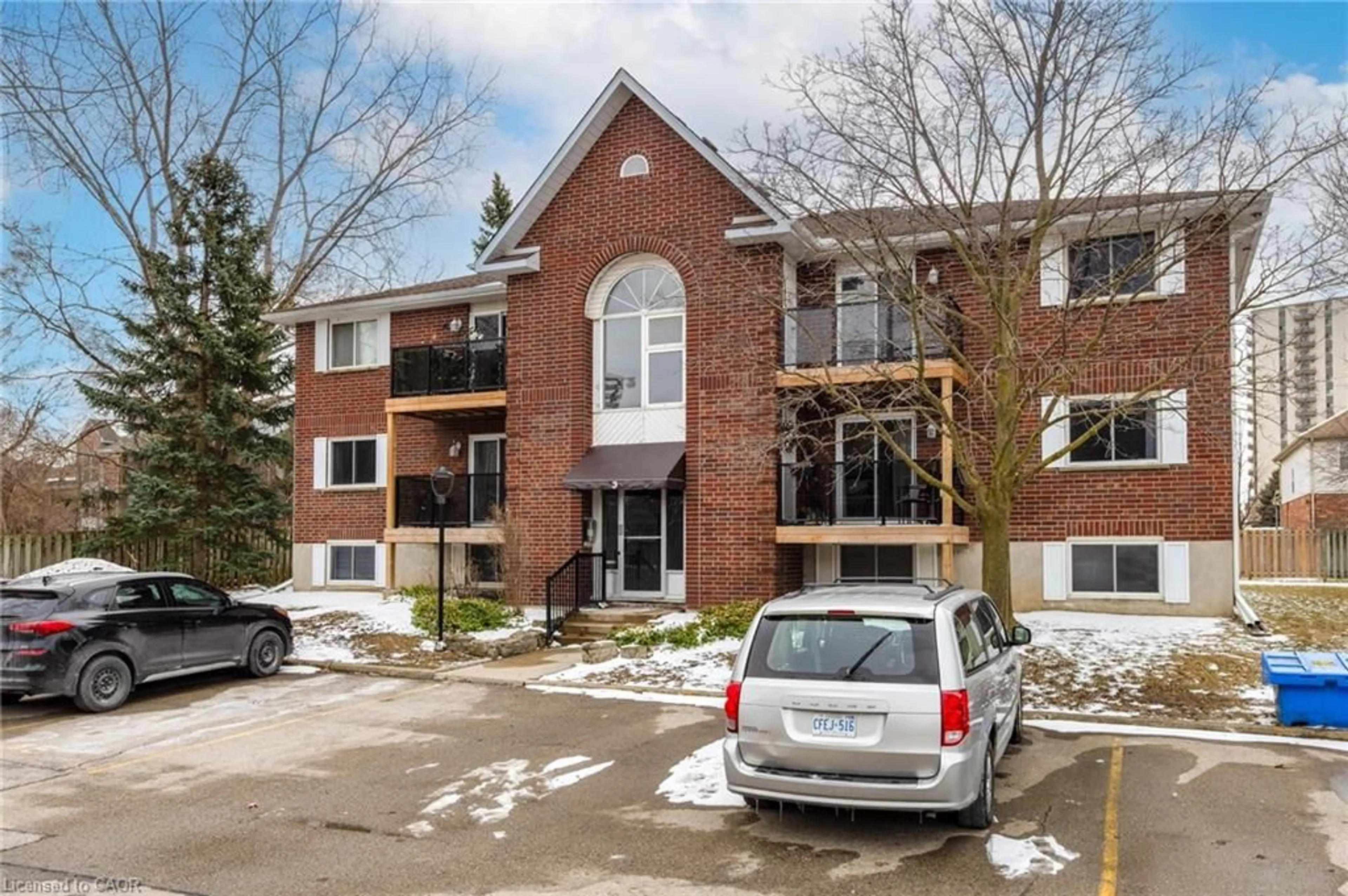 Unknown for 565 Greenfield Ave #306, Kitchener Ontario N2C 2P3