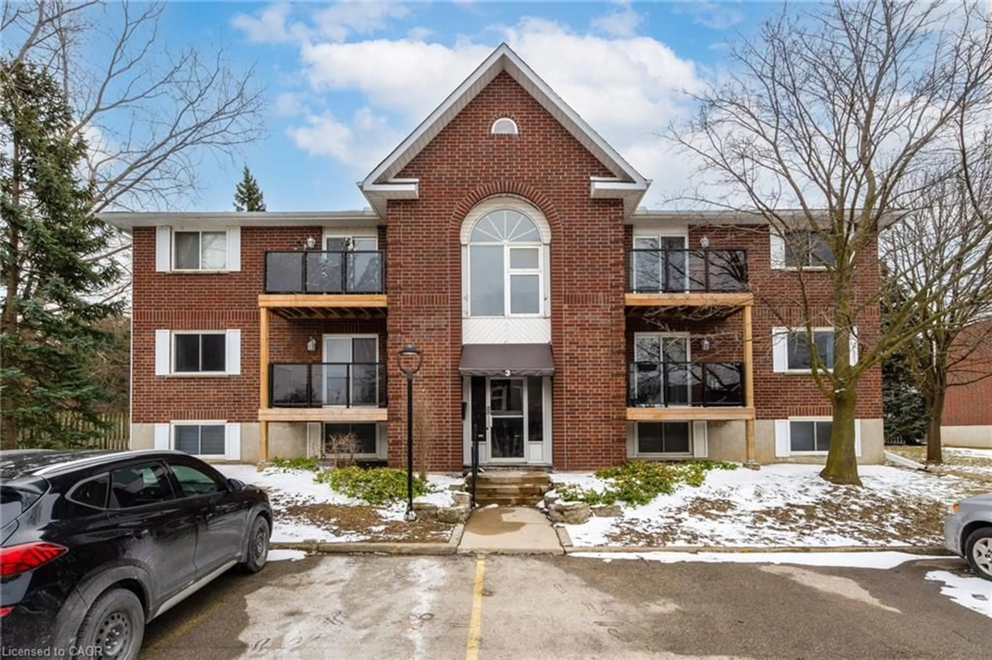 Unknown for 565 Greenfield Ave #306, Kitchener Ontario N2C 2P3