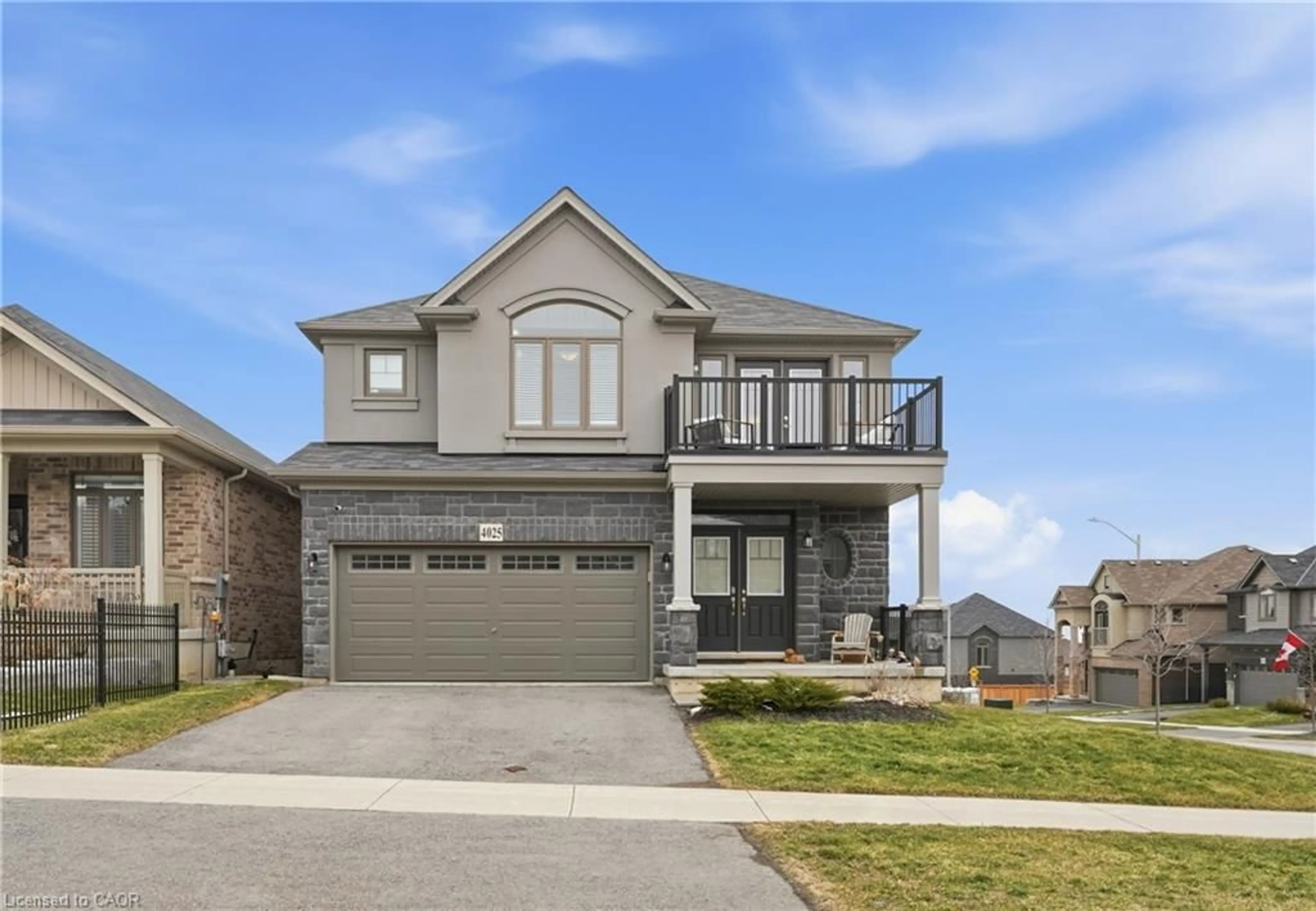 Home with brick exterior material, street for 4025 Highland Park Dr, Beamsville Ontario L3J 0S9