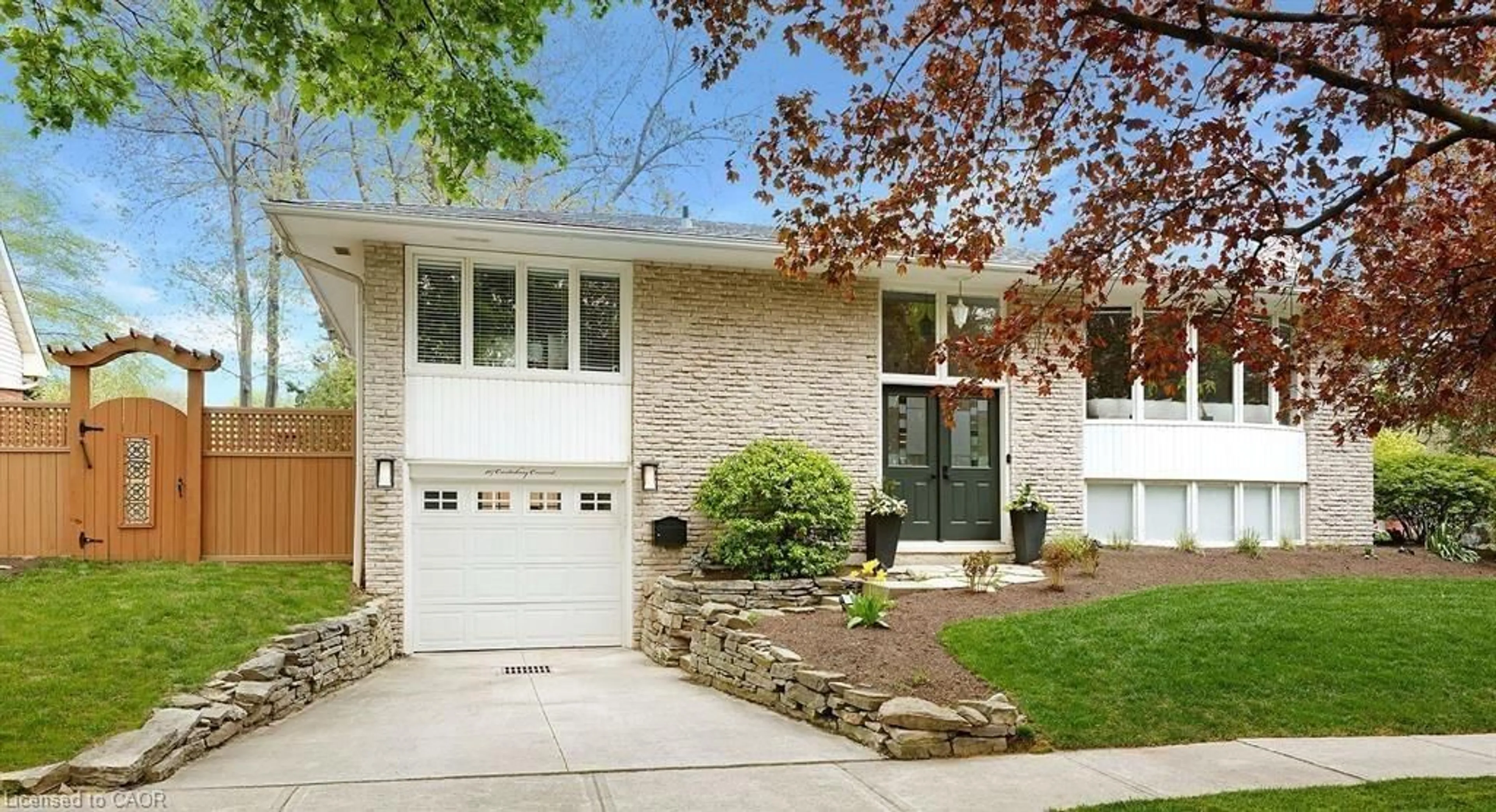 Home with brick exterior material, street for 407 Canterbury Cres, Oakville Ontario L6J 5K8