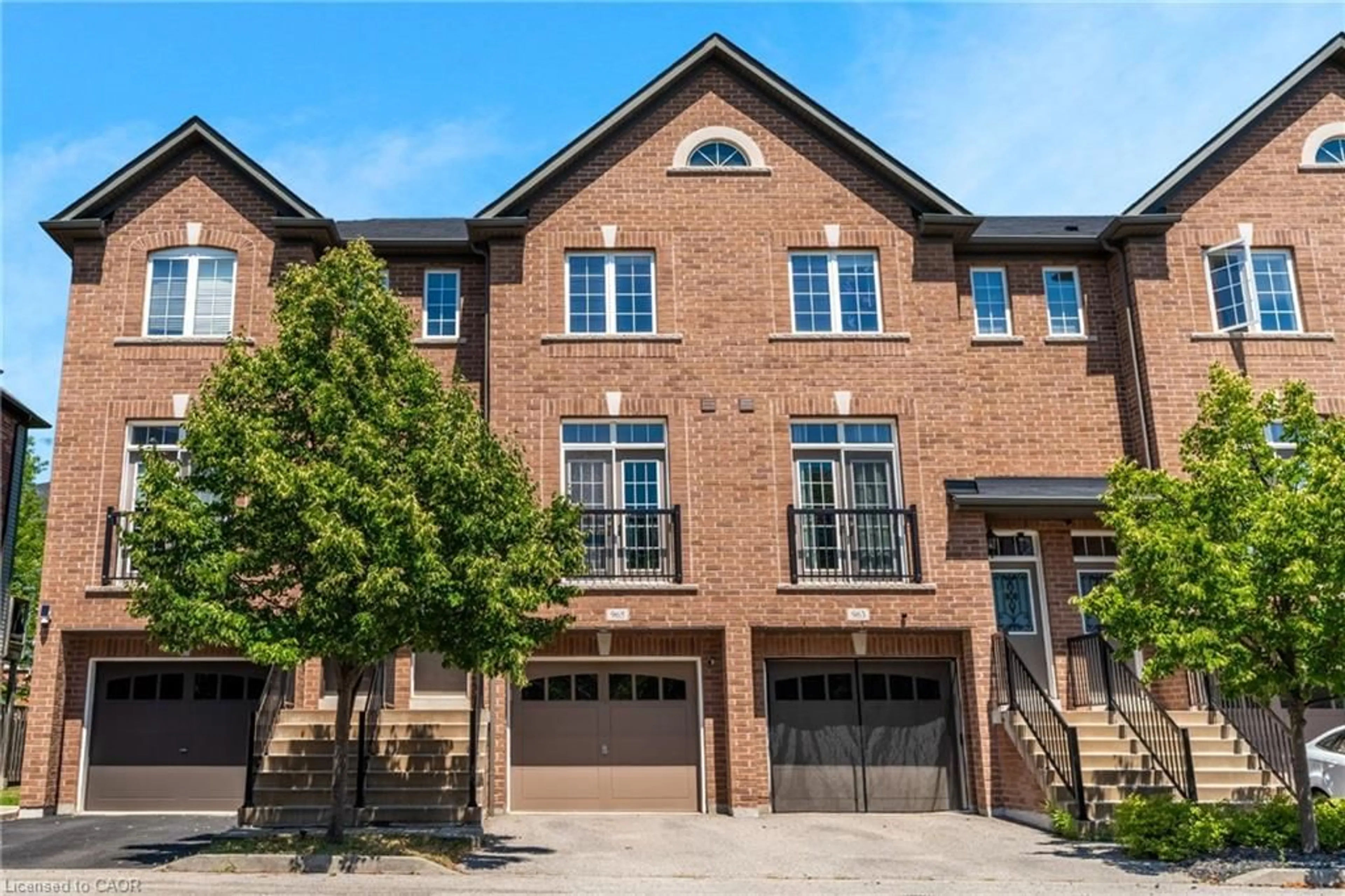 Home with brick exterior material, street for 965 Reimer Common, Burlington Ontario L7R 0C8