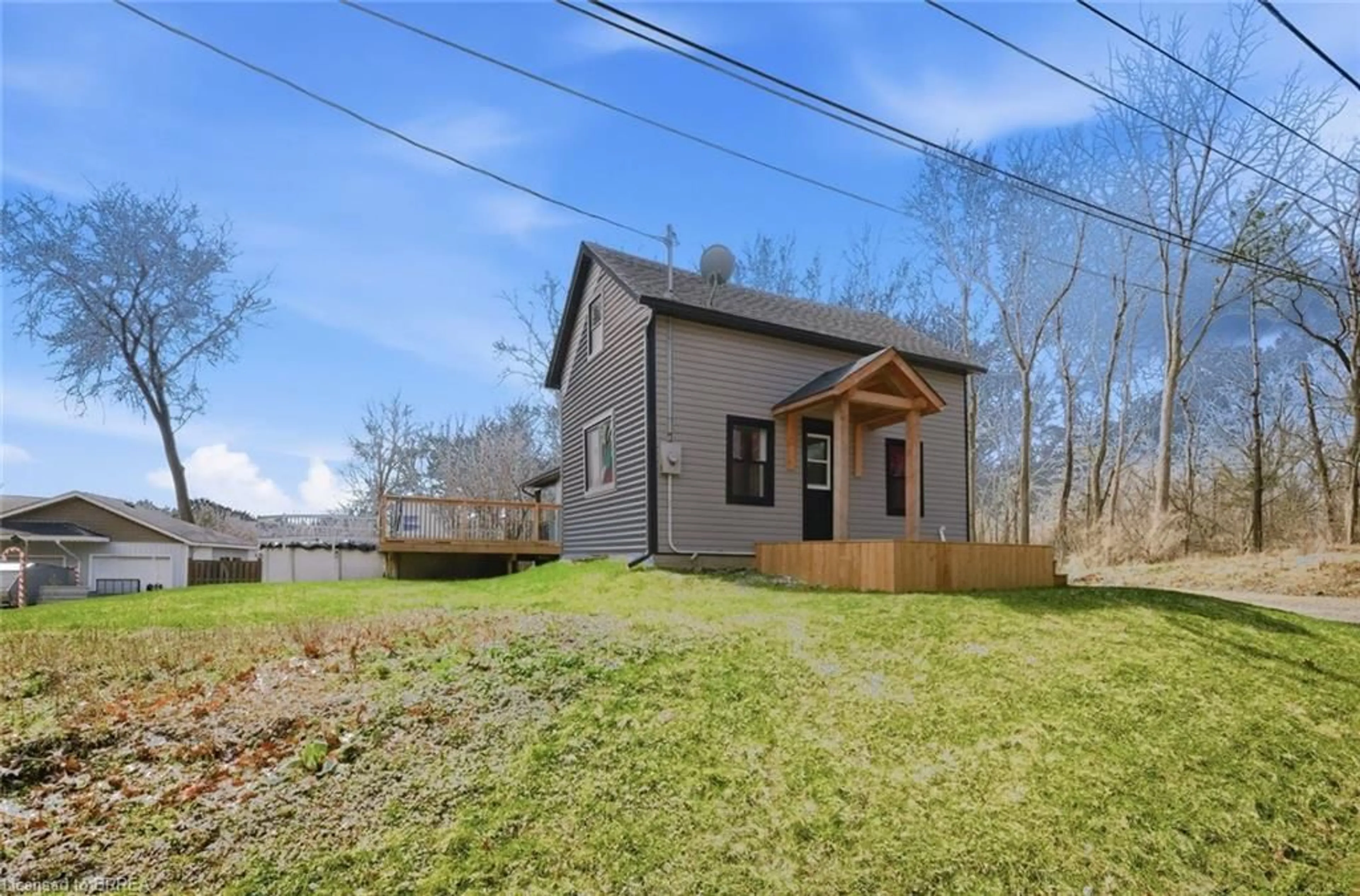 Unknown for 11 Malcolm St, Oakland Ontario N0E 1L0