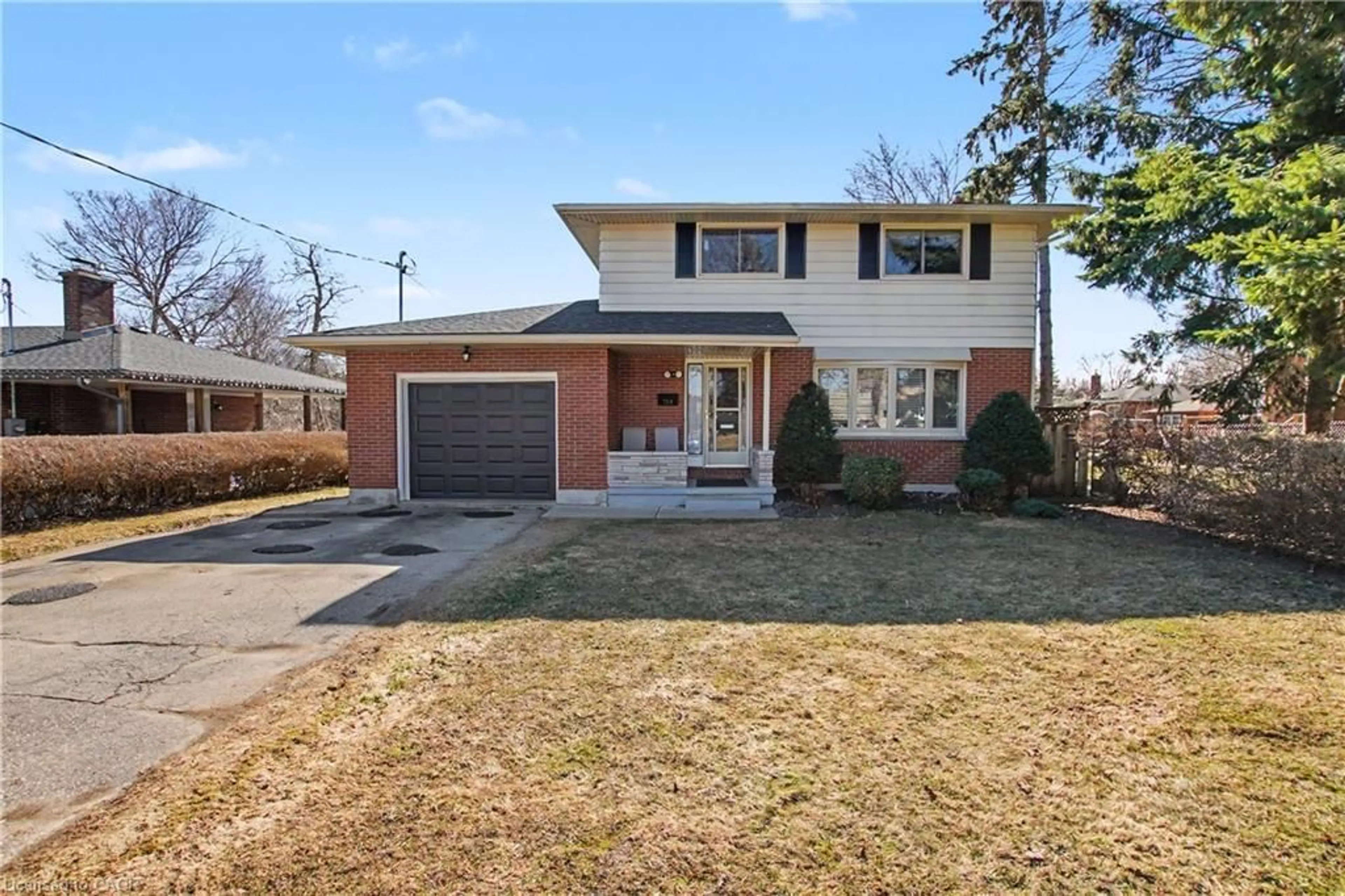 Home with brick exterior material, street for 144 Avondale Rd, Cambridge Ontario N3C 2E7