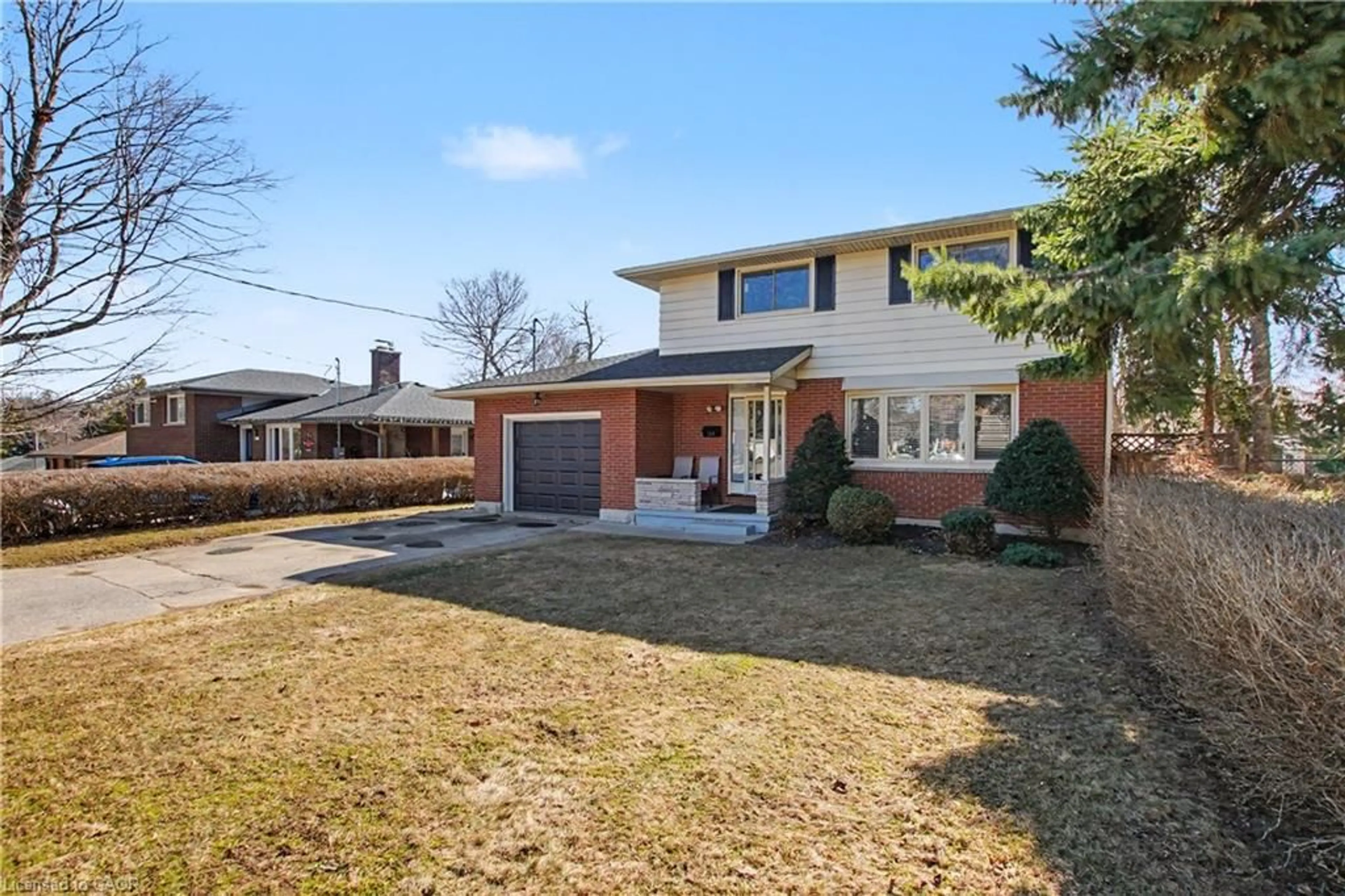 Home with brick exterior material, street for 144 Avondale Rd, Cambridge Ontario N3C 2E7