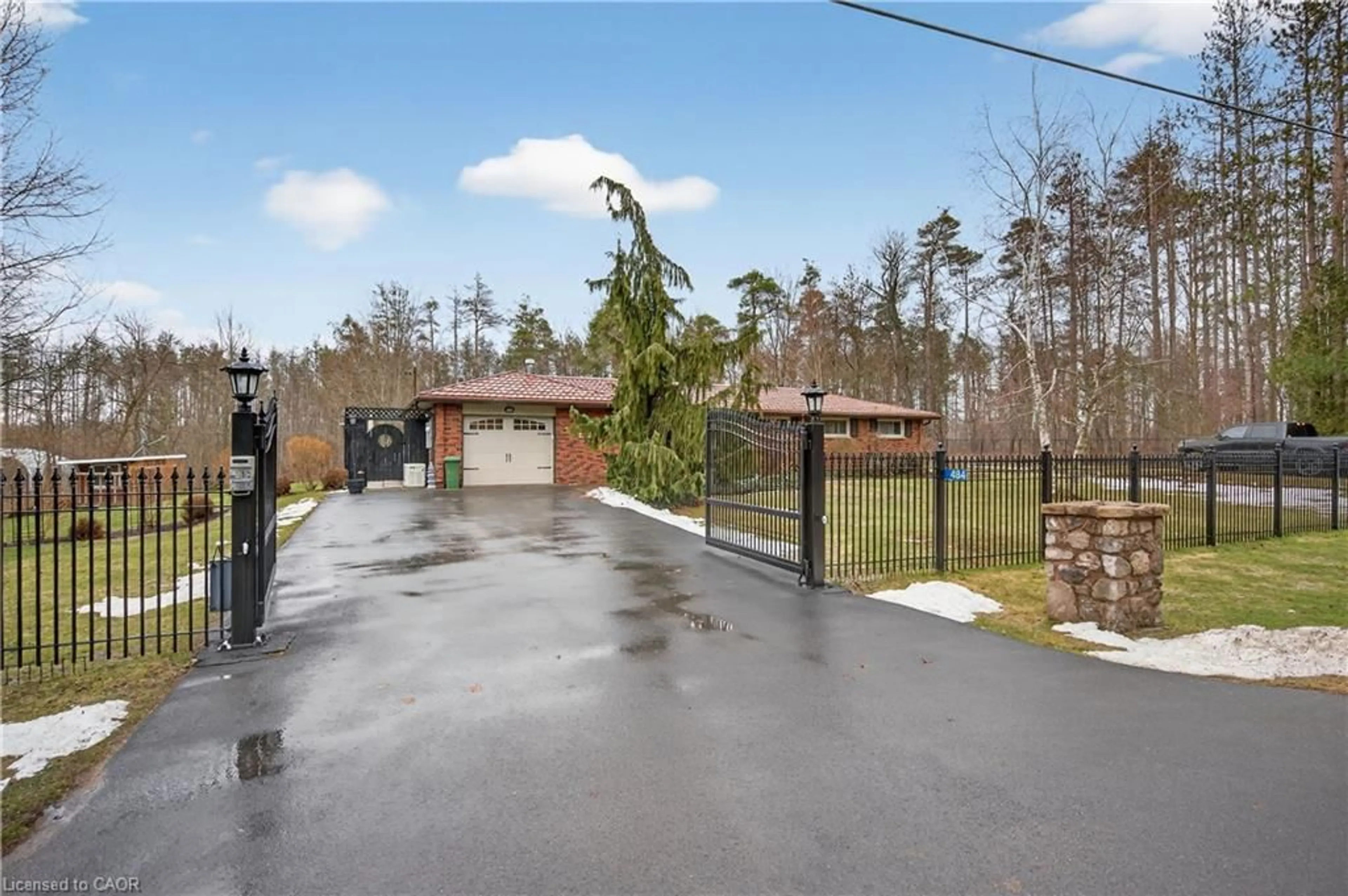 Unknown for 484 Concession 11 Rd, Flamborough Ontario L8B 1J1