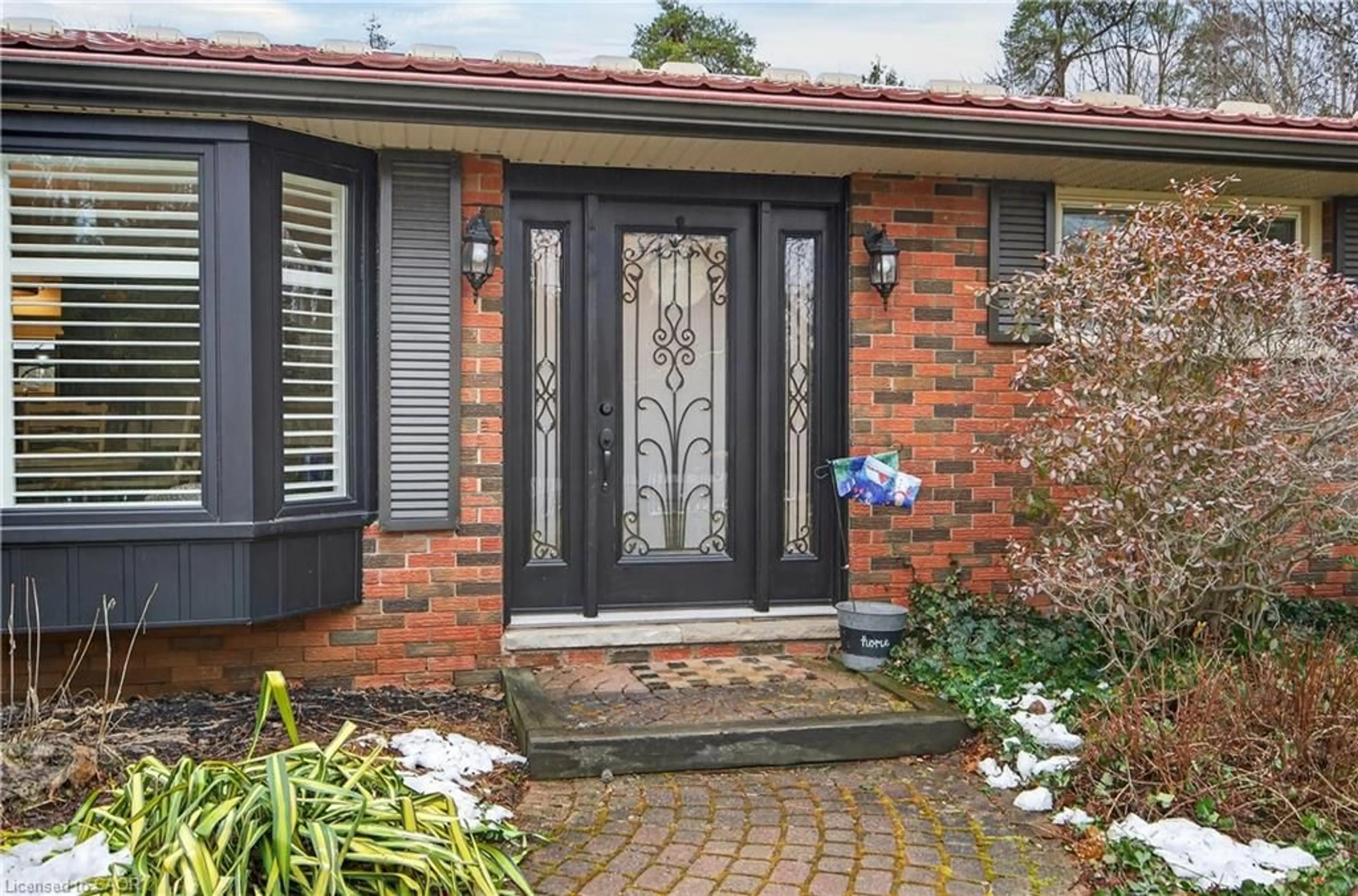 Home with brick exterior material, street for 484 Concession 11 Rd, Flamborough Ontario L8B 1J1