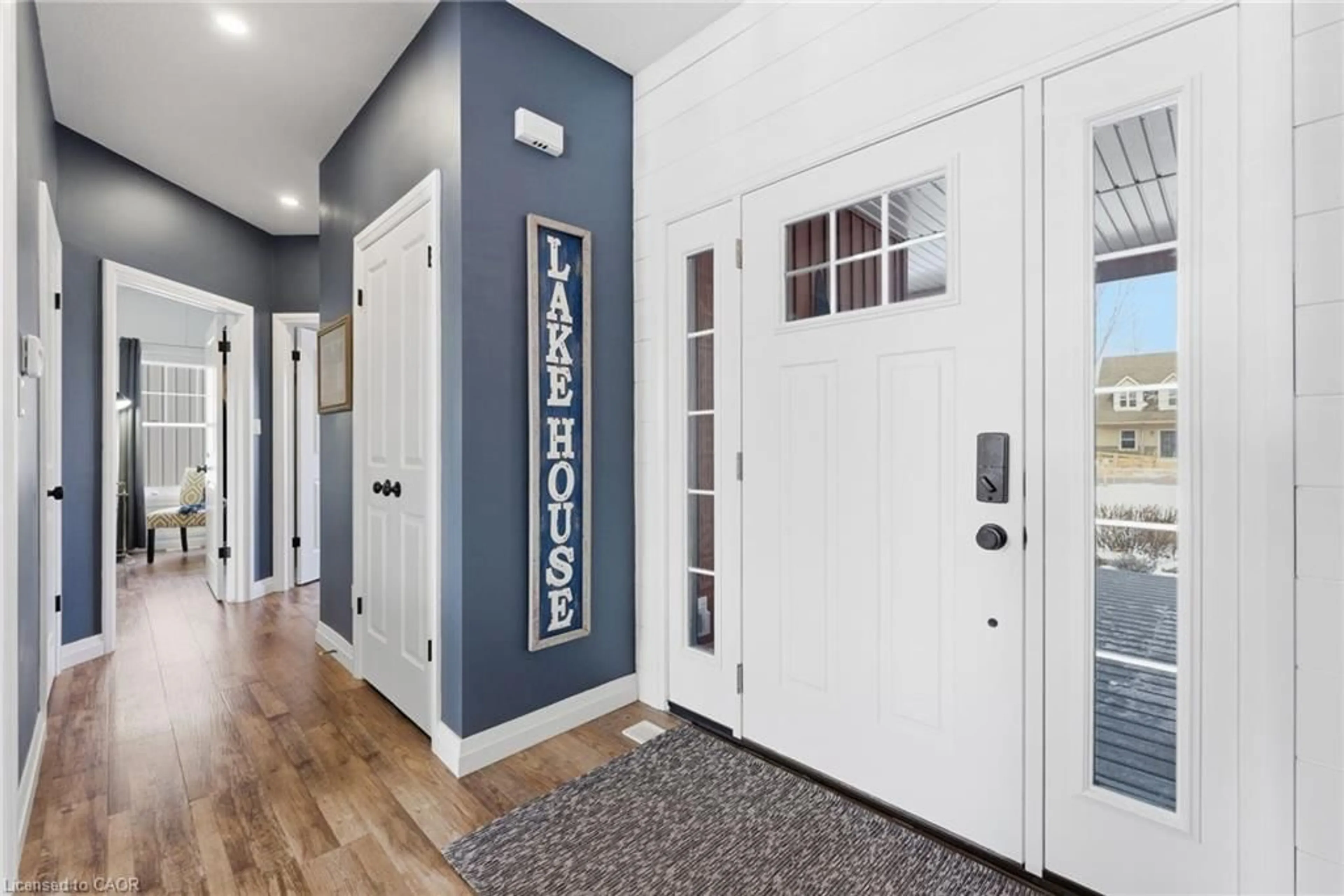 Indoor entryway for 128 Bluewater Pky, Selkirk Ontario N0A 1P0