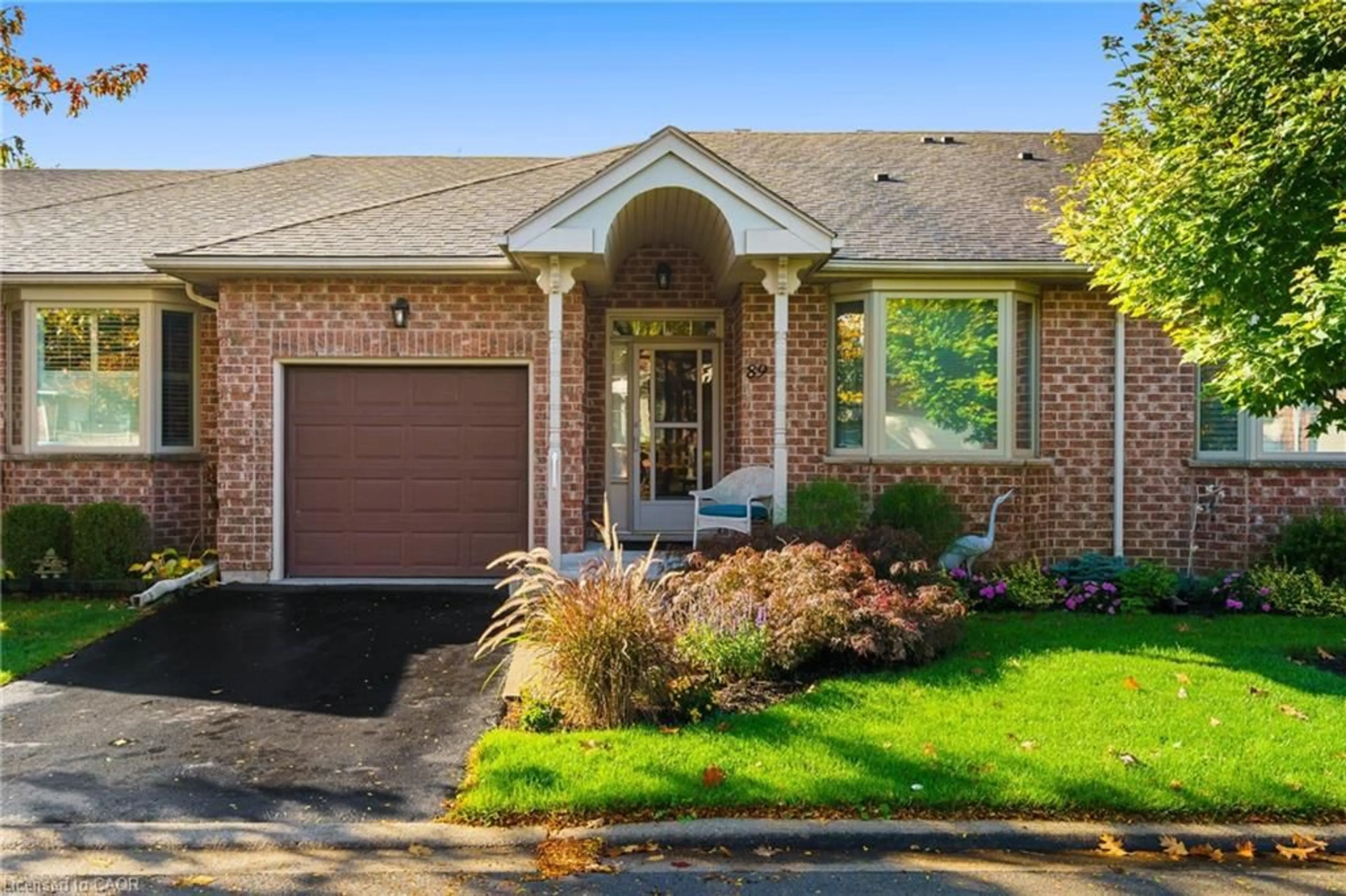 Home with brick exterior material, street for 89 Muskoka Dr, Glanbrook Ontario L0R 1W0