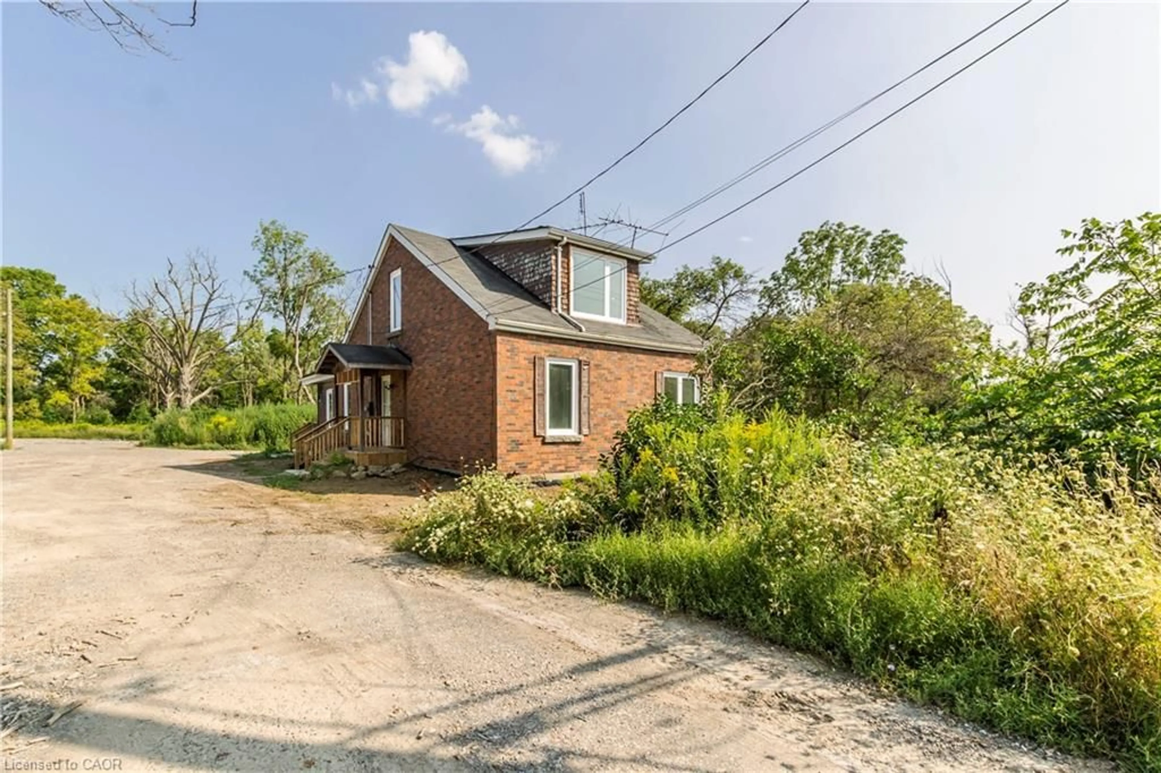 A pic from outside/outdoor area/front of a property/back of a property/a pic from drone, street for 1411 56 Hwy, Glanbrook Ontario L0R 1P0