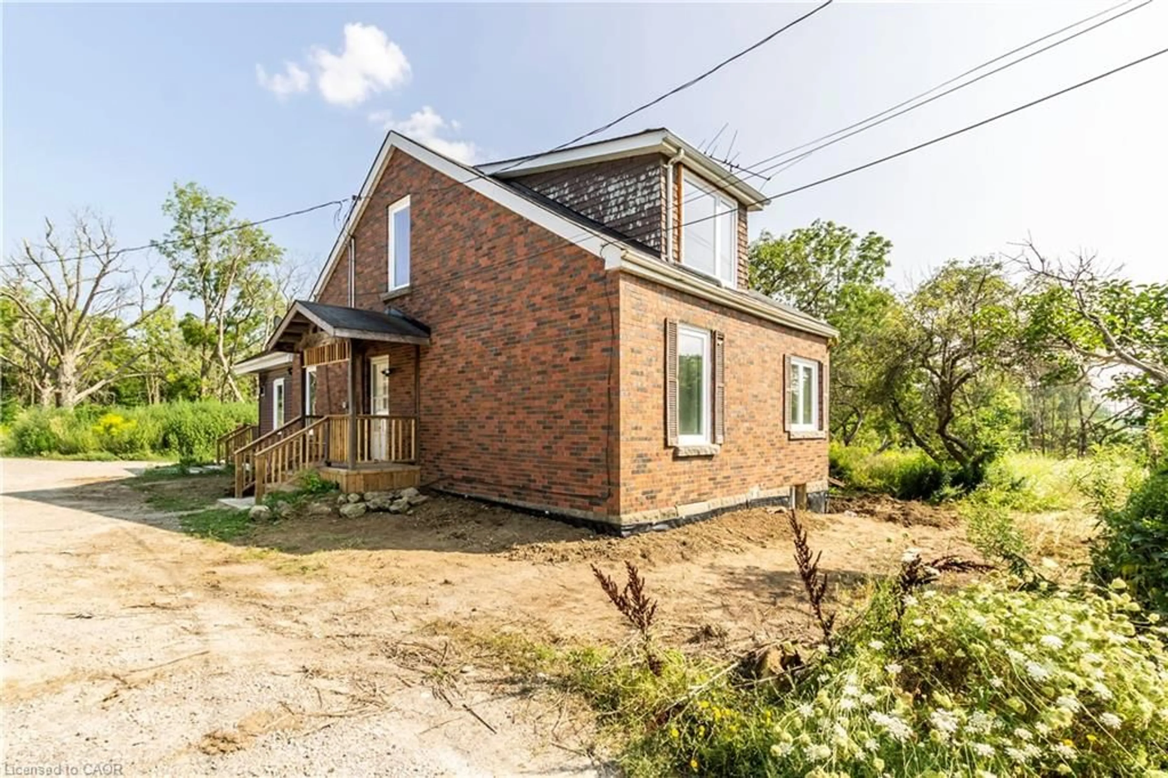 Home with brick exterior material, building for 1411 56 Hwy, Glanbrook Ontario L0R 1P0