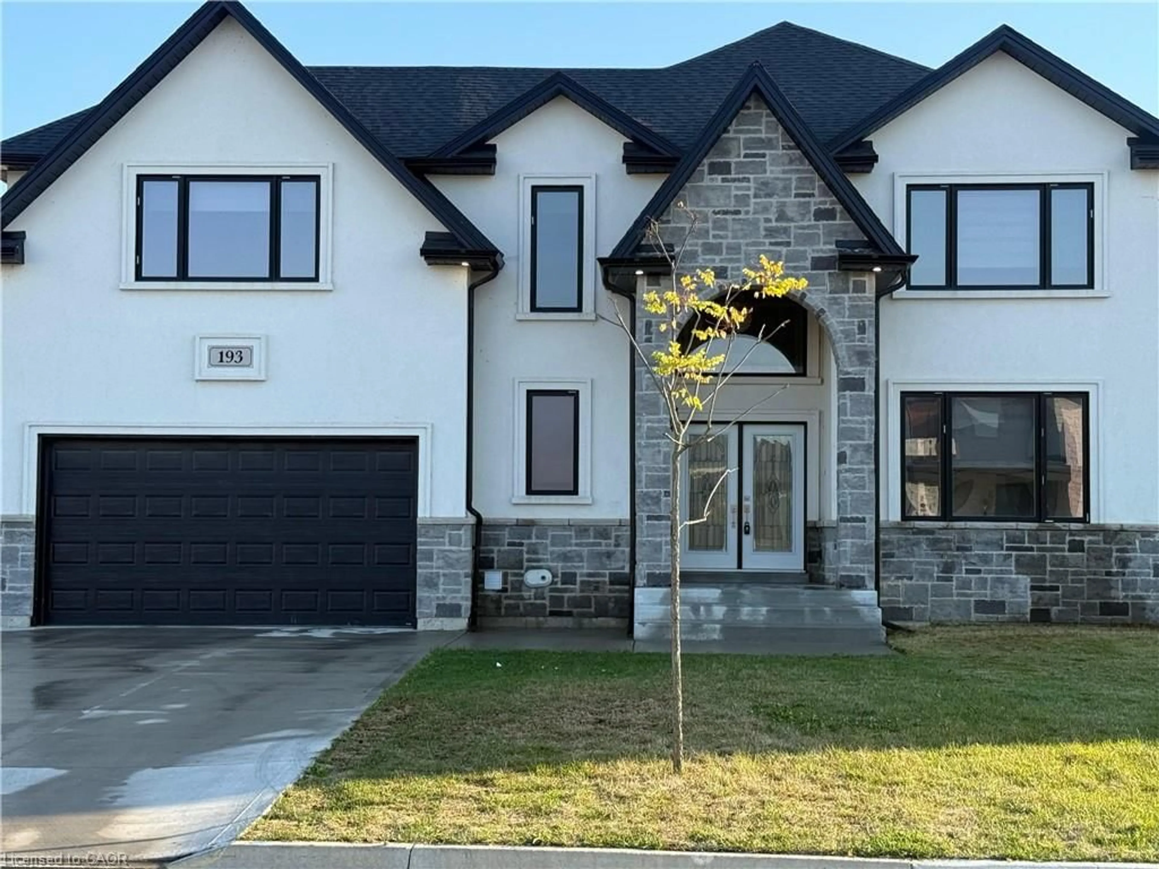 Home with brick exterior material, street for 193 Whelan Ave, Amherstburg Ontario N9V 0G9